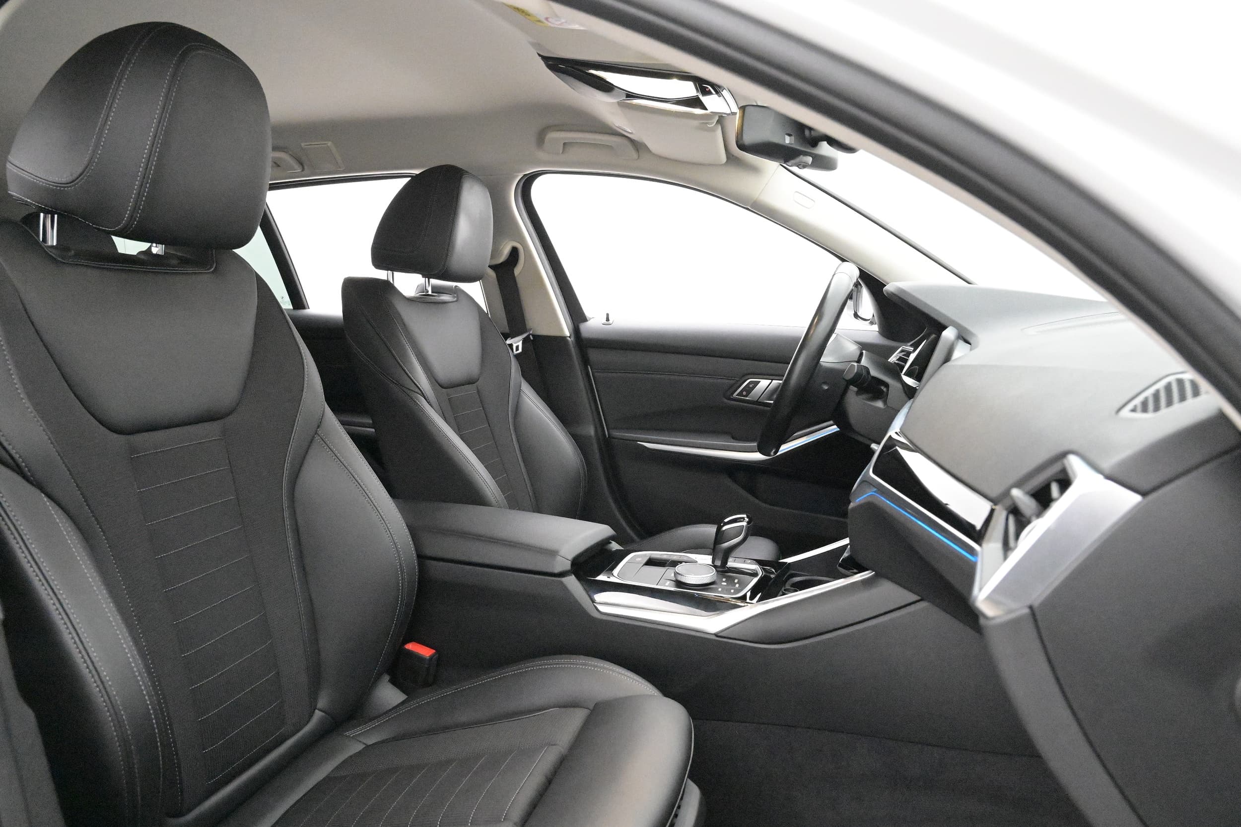BMW 330e