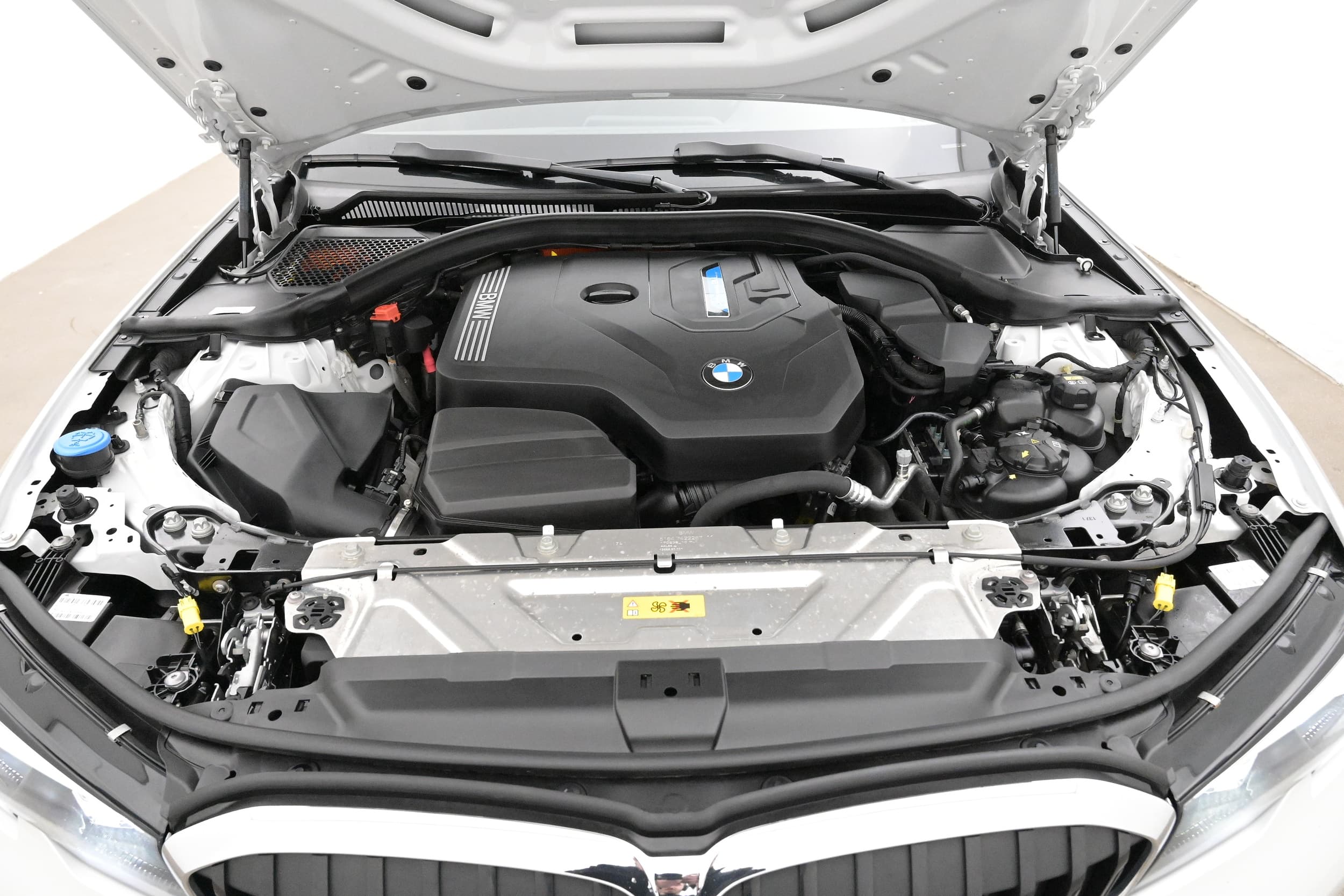 BMW 330e