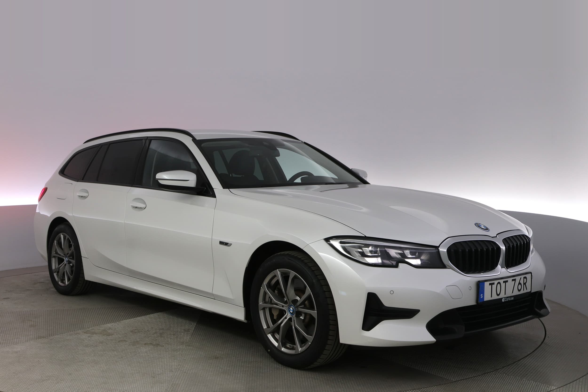 BMW 330e