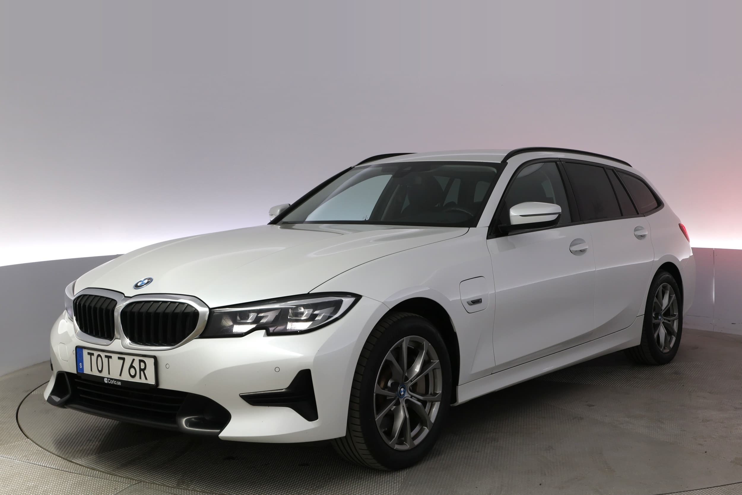 BMW 330e