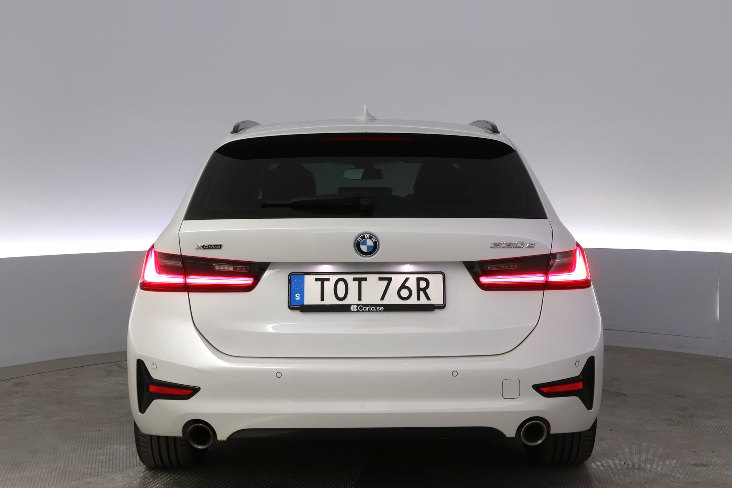 BMW 330e