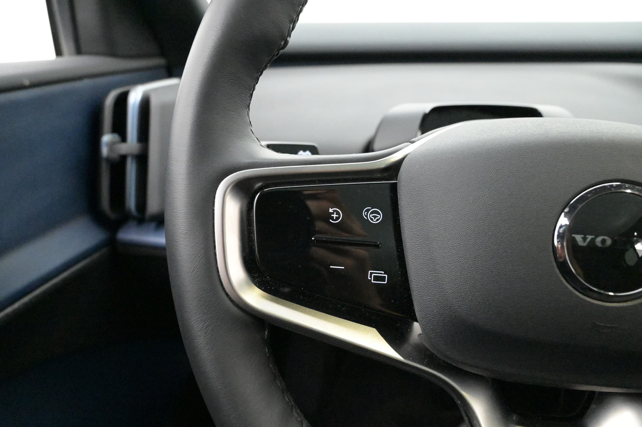 Multifunktionsratt med adaptiv farthållare