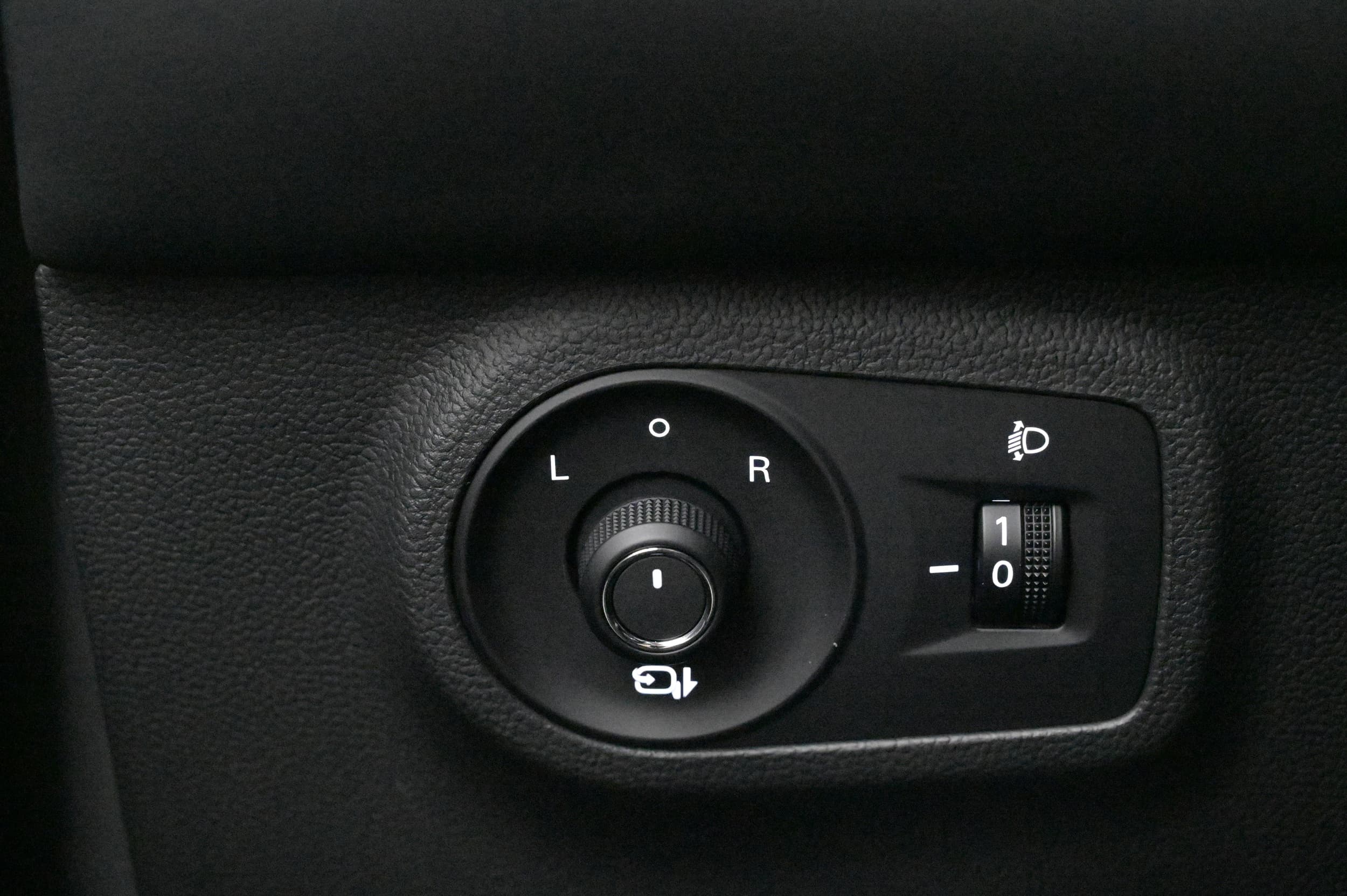 Elinfällbara sidospeglar