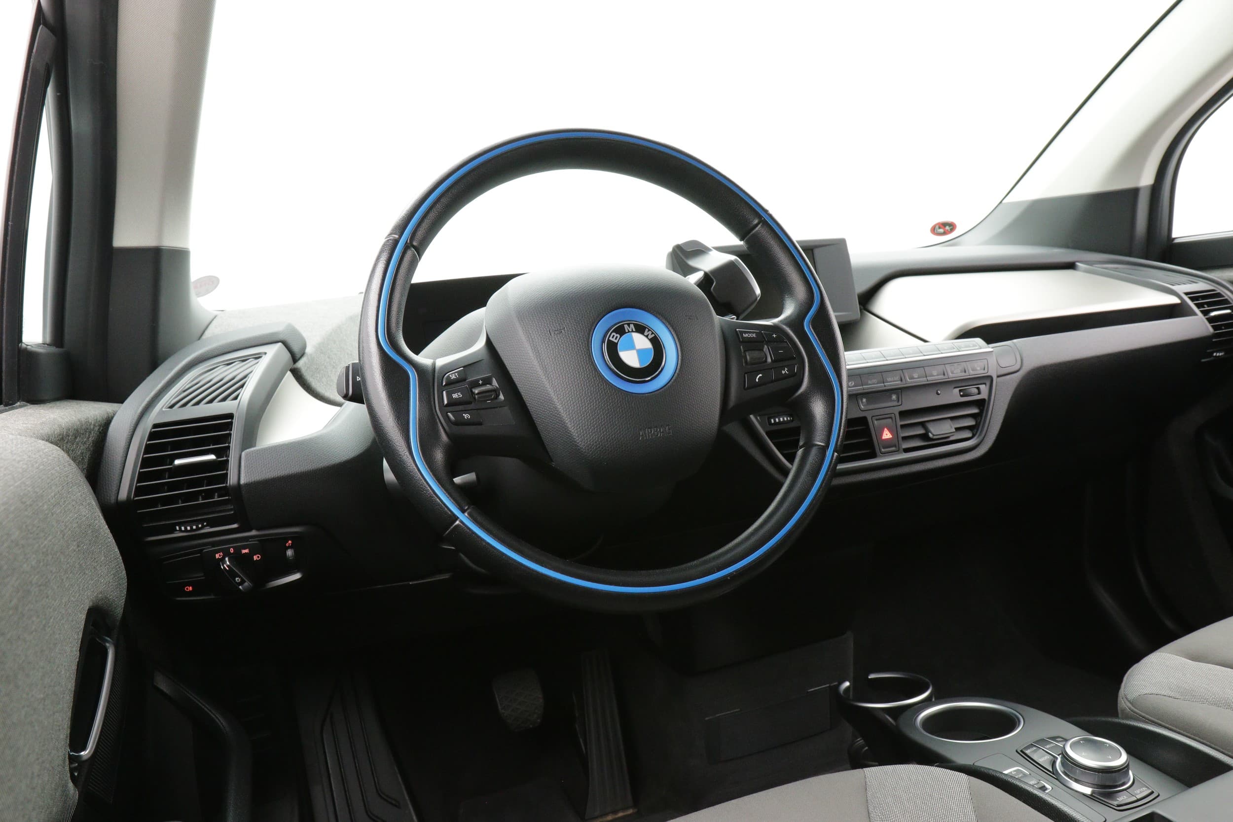 BMW i3s