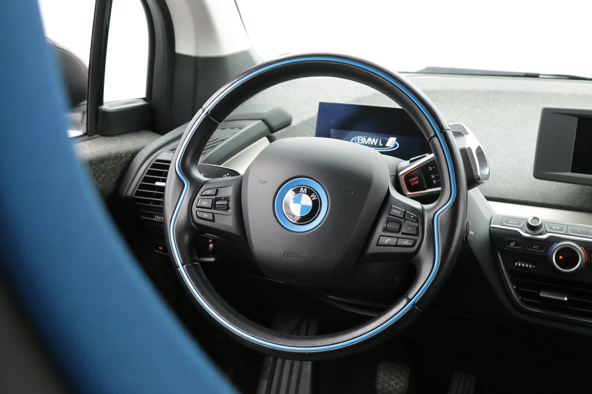 BMW i3s