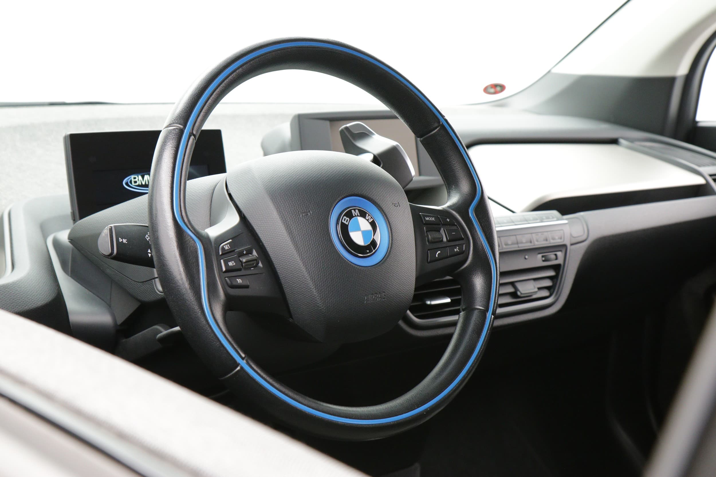 BMW i3s
