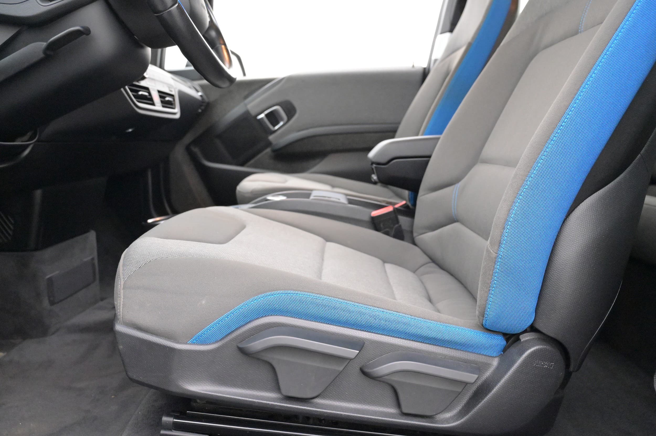 BMW i3s
