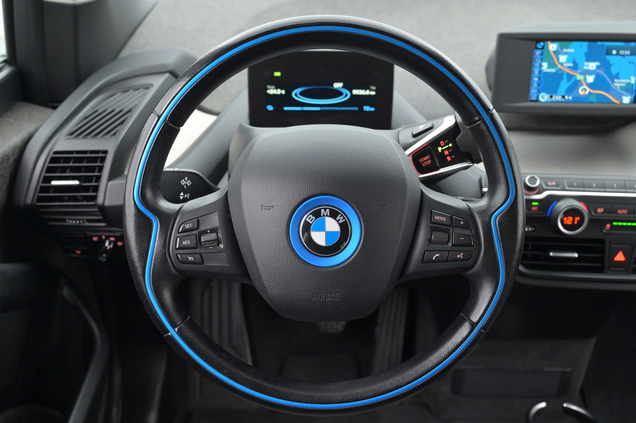 BMW i3s