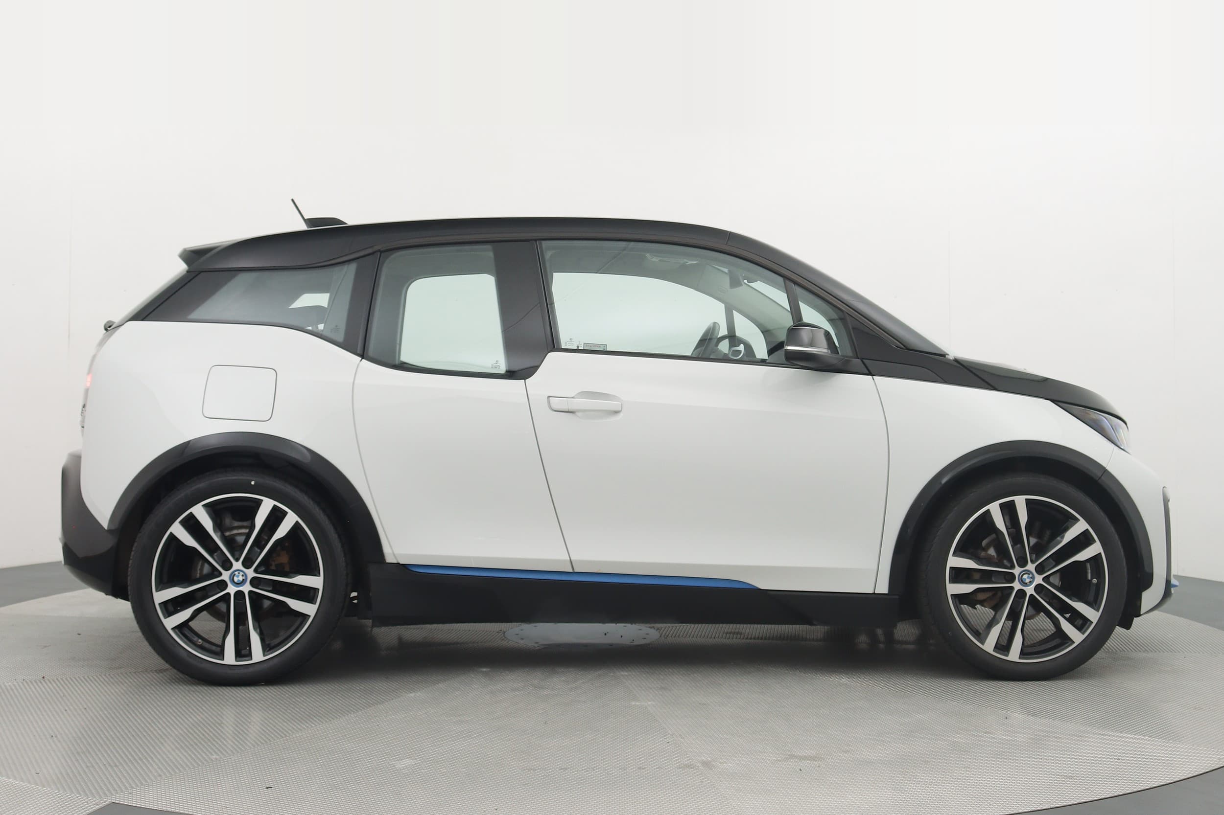 BMW i3s