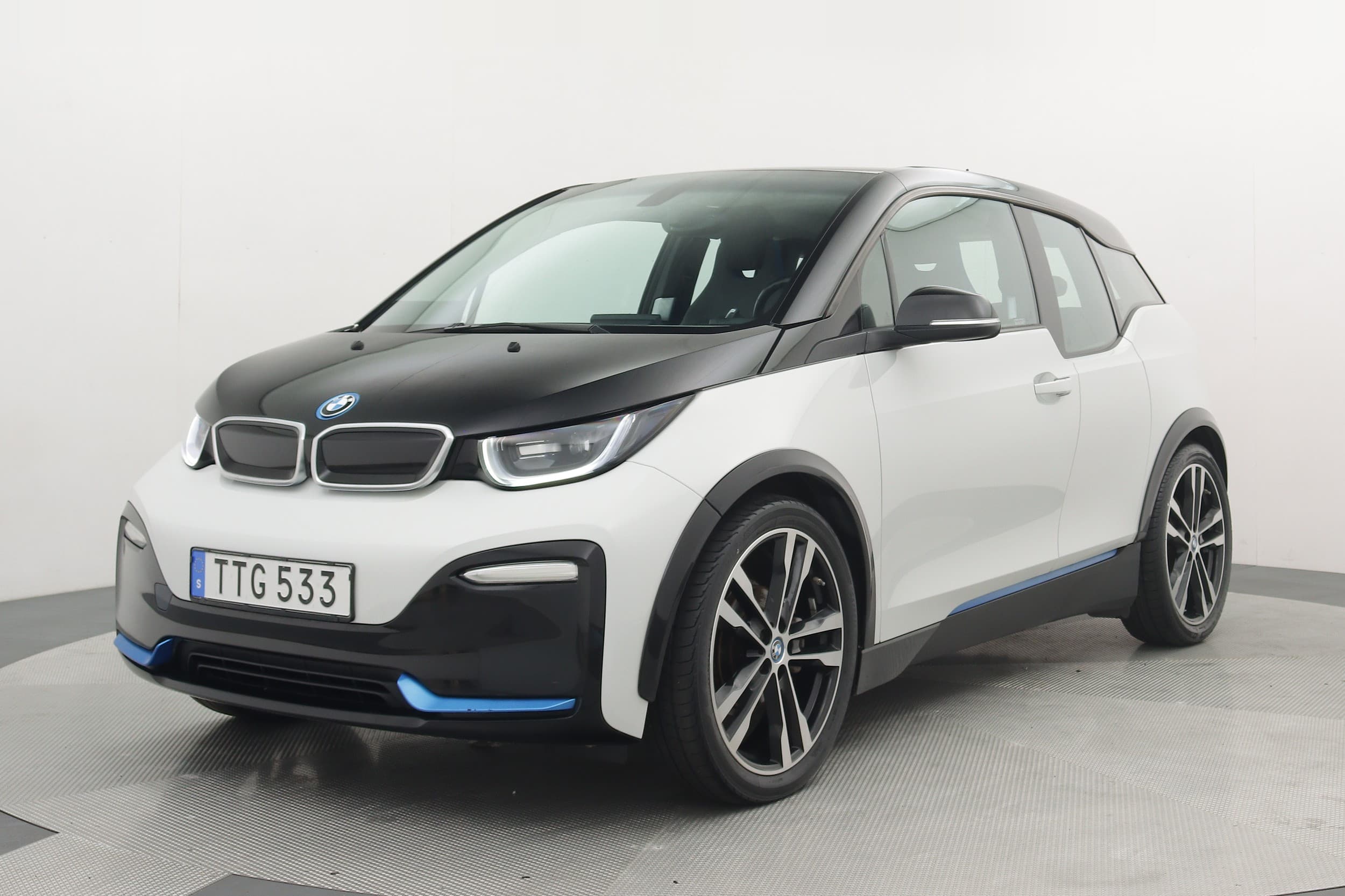 BMW i3s