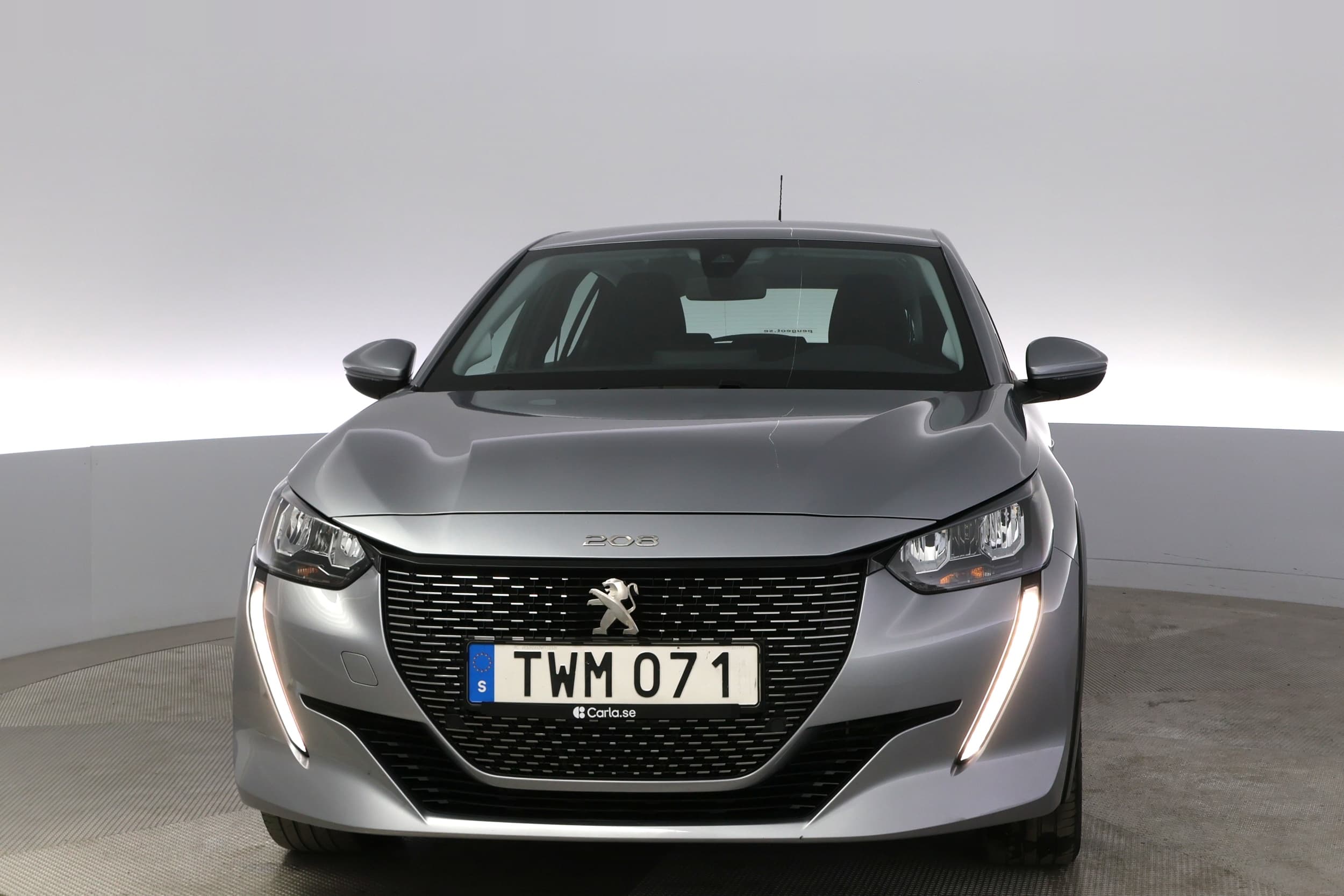 Peugeot e-208