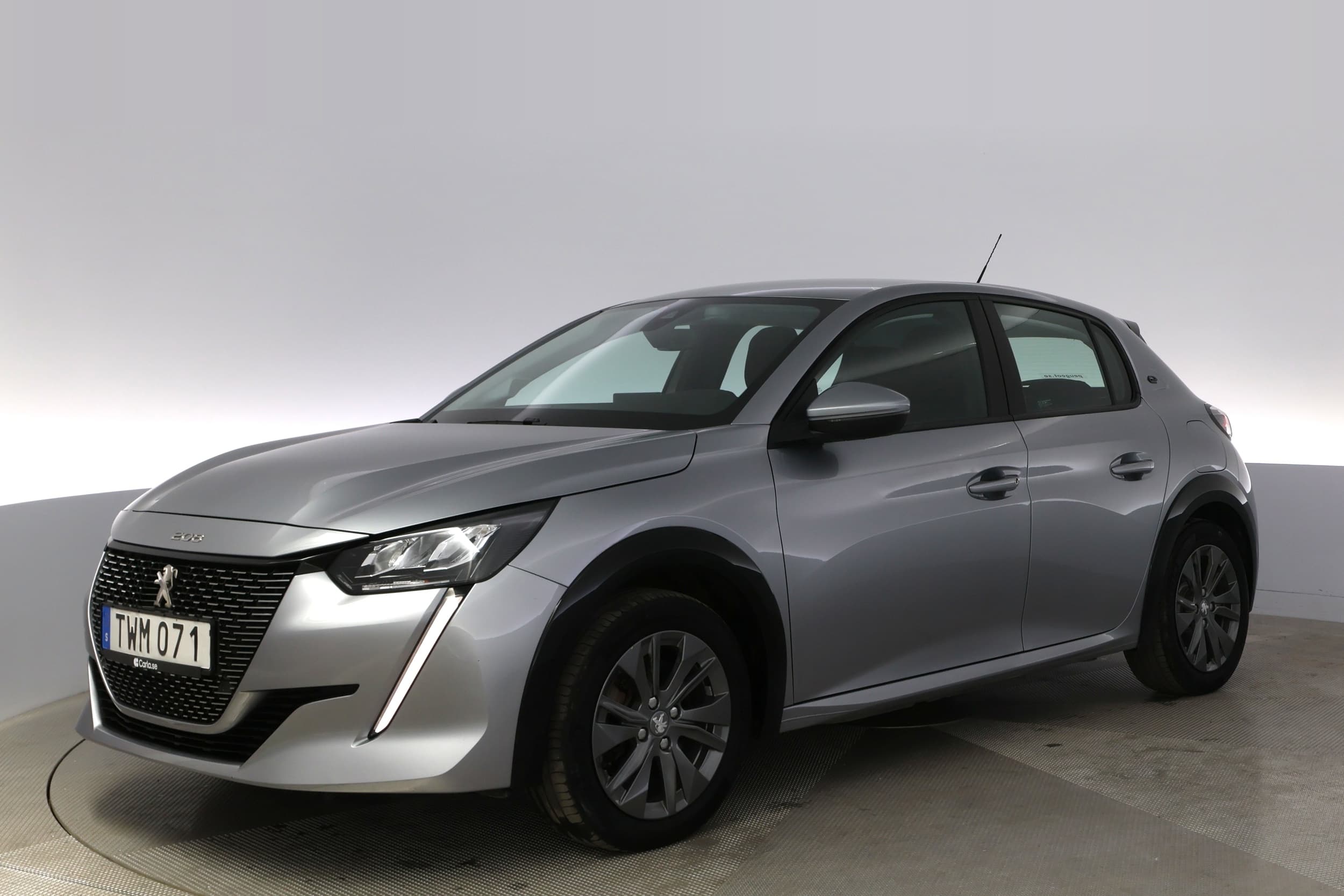 Peugeot e-208