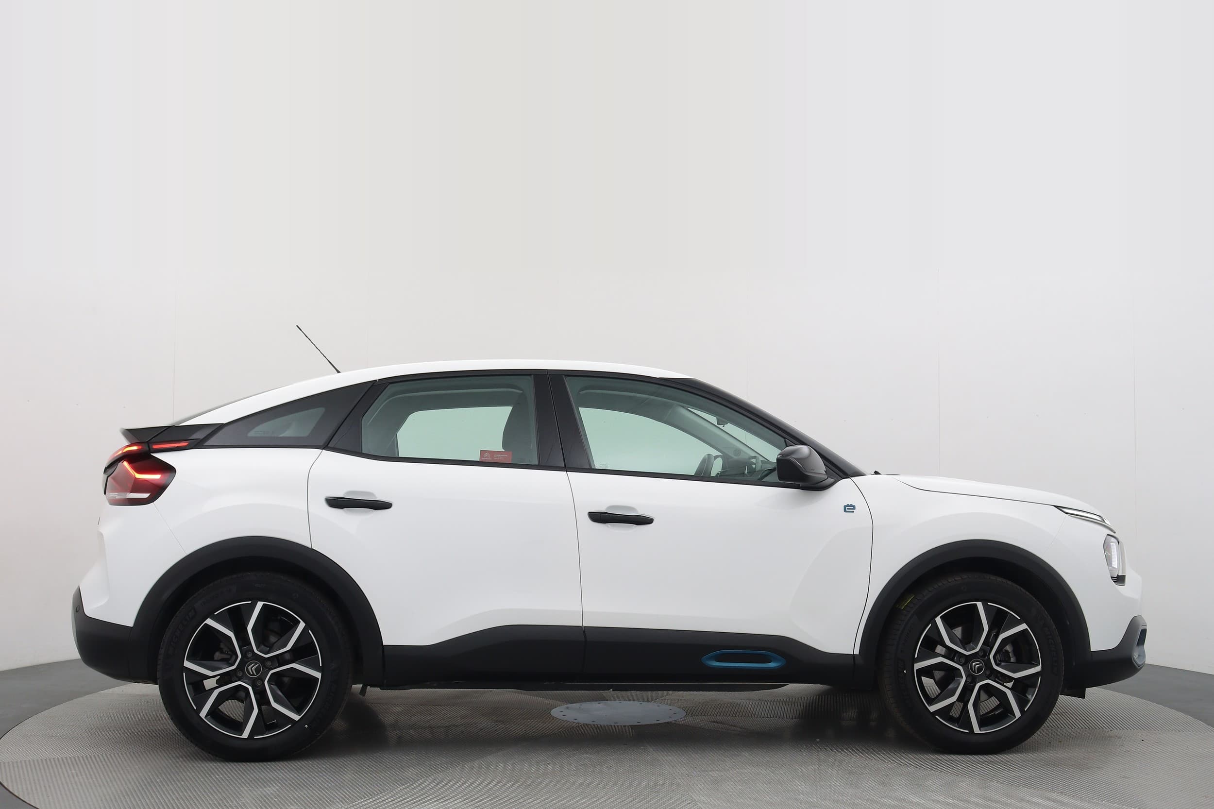 Citroën ë-C4
