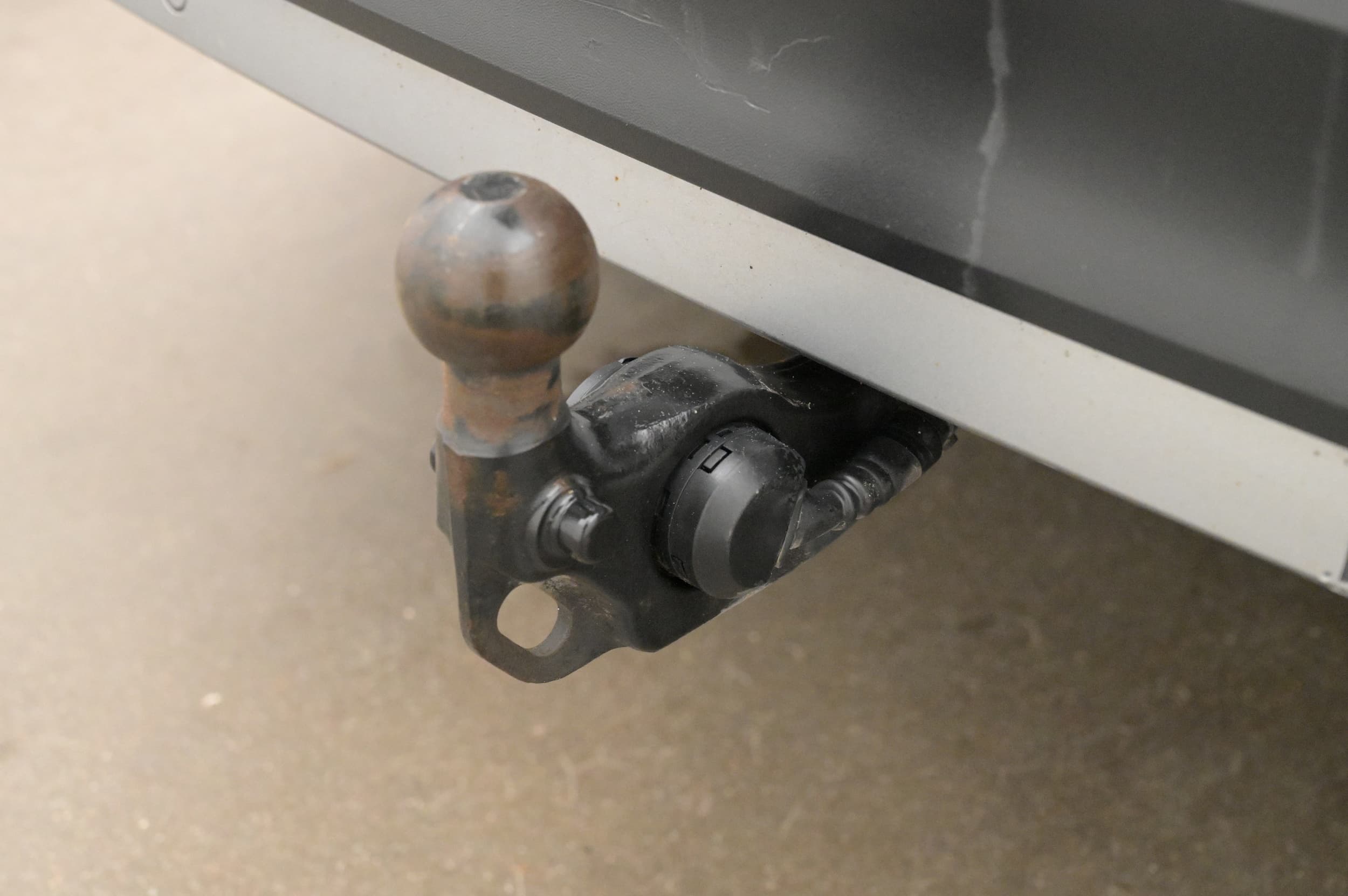 Dragkrok (elmanövrerad)