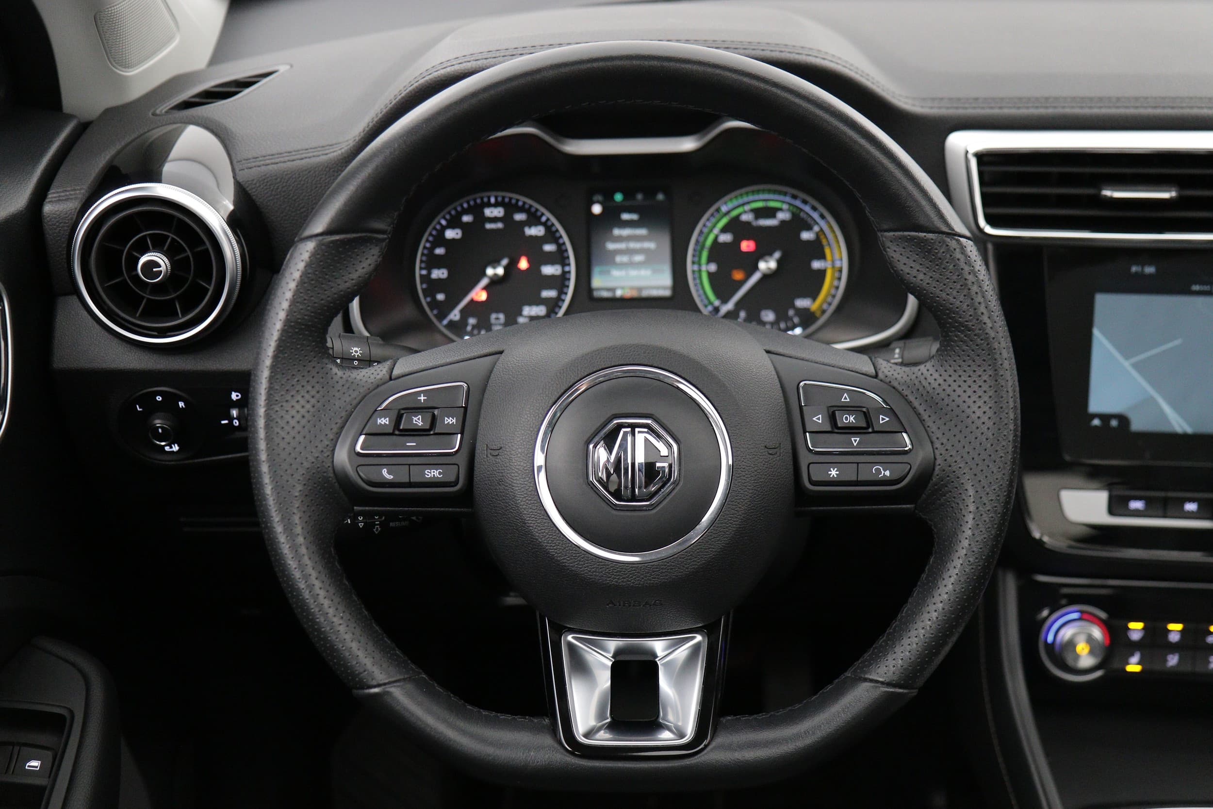 MG ZS
