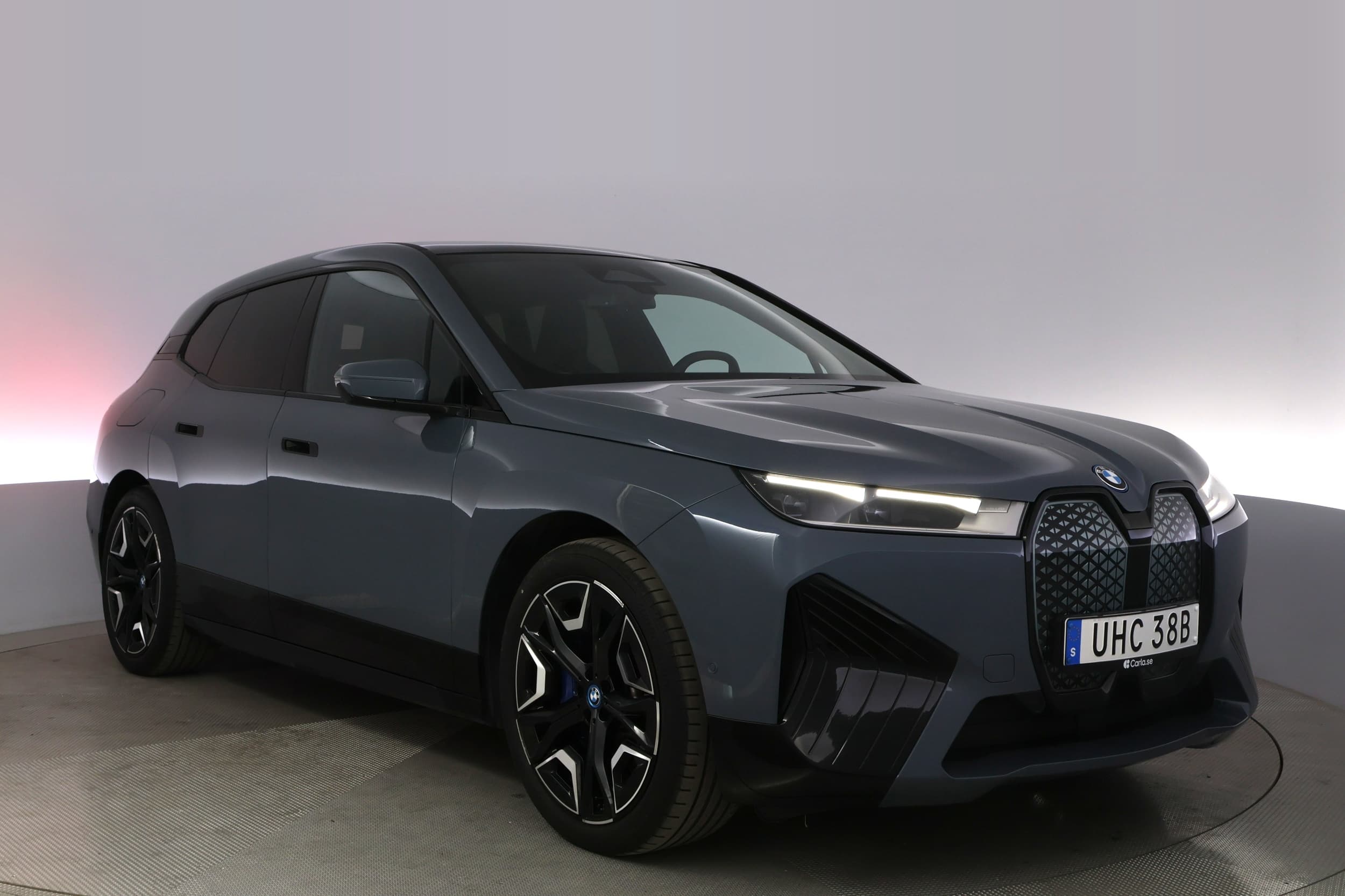 BMW iX