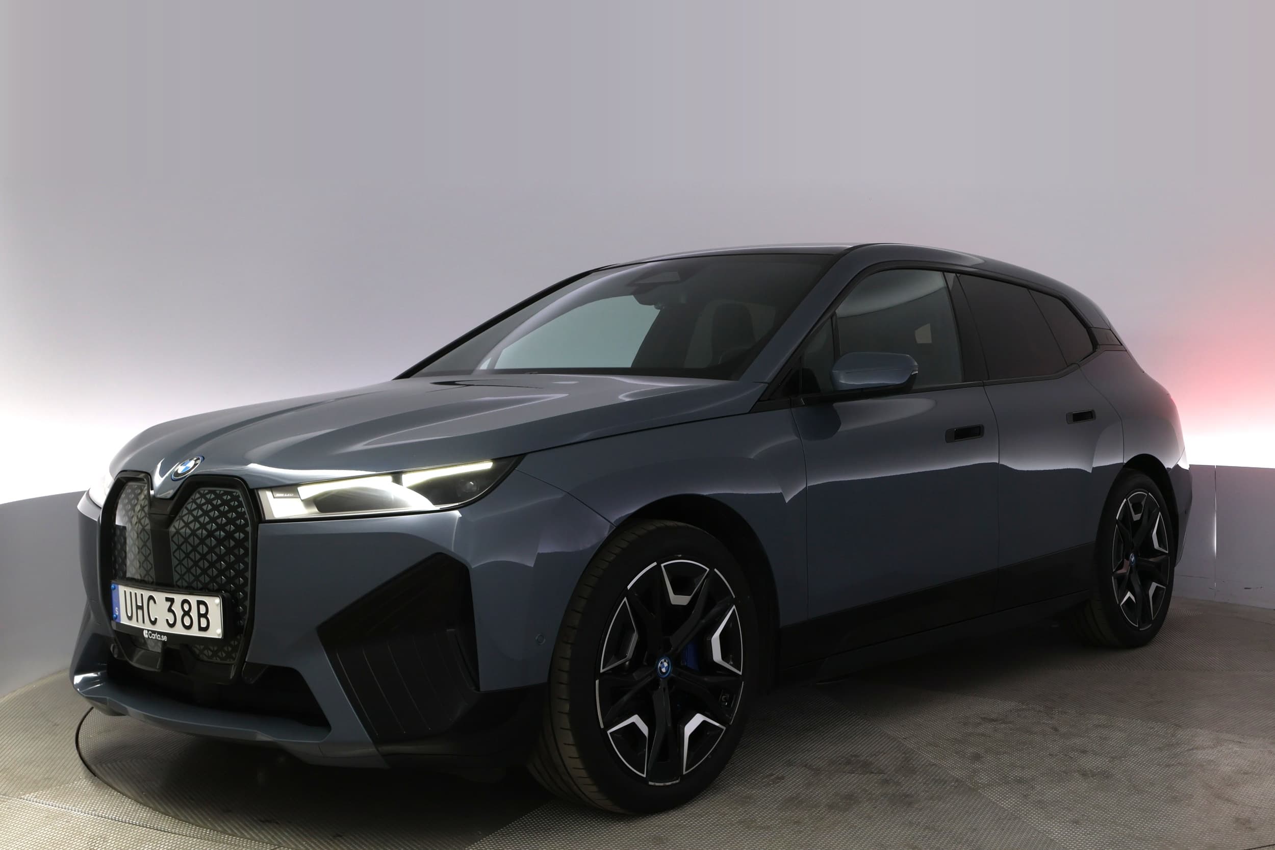 BMW iX