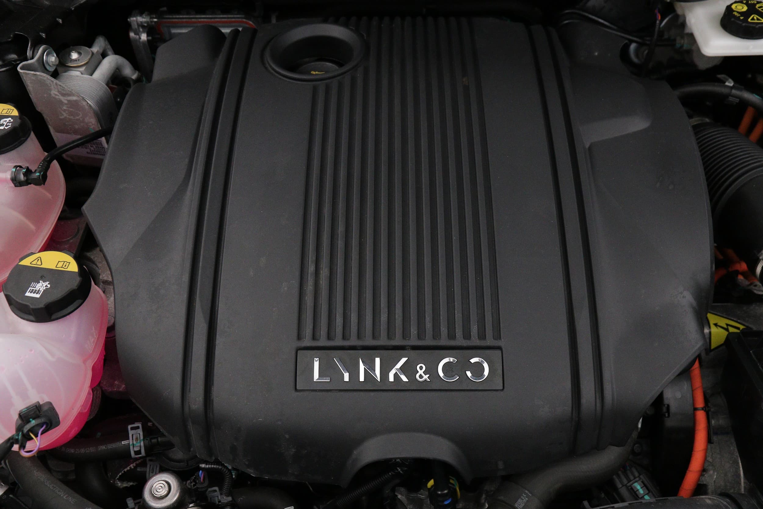 Lynk & Co 01
