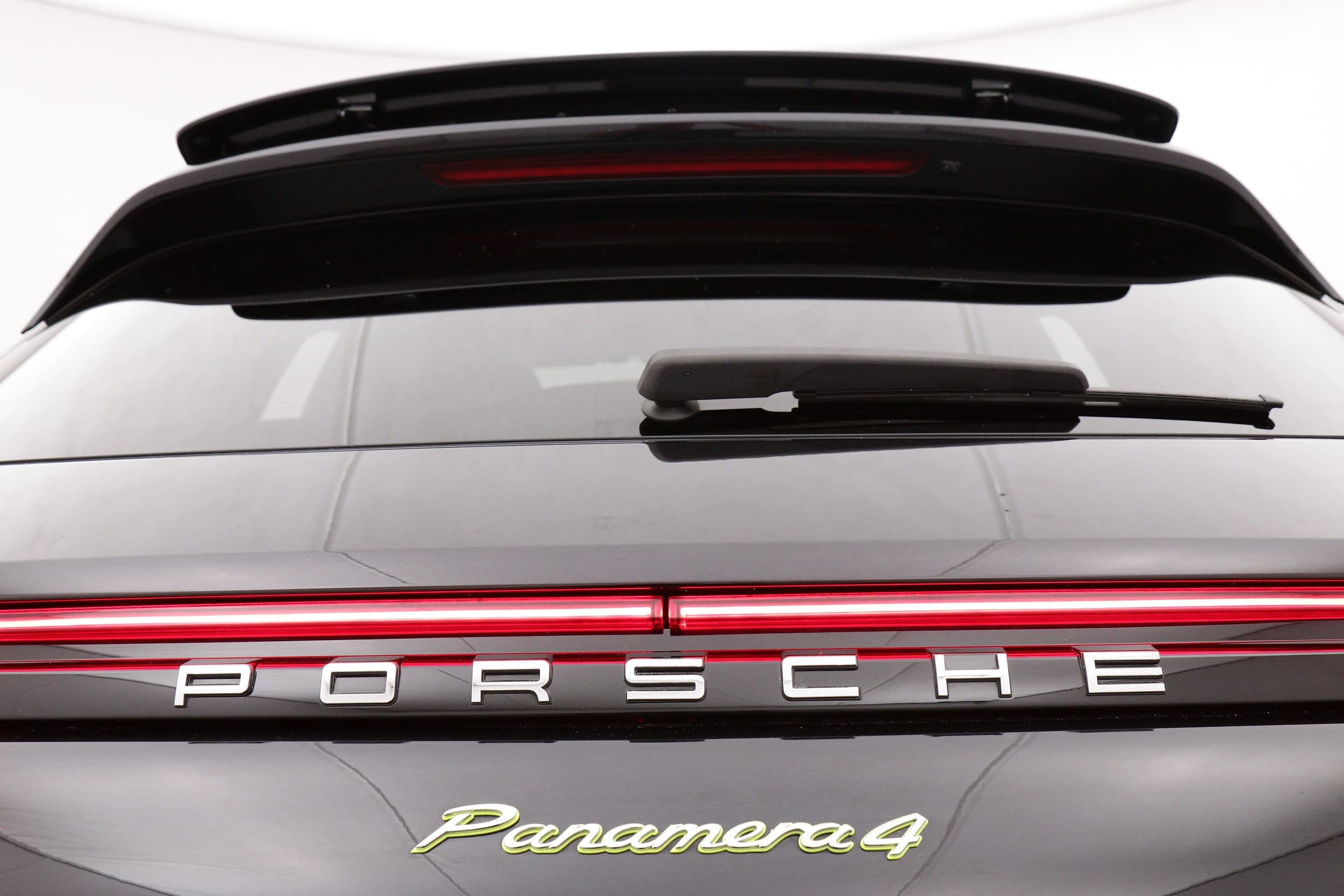 Porsche Panamera 4