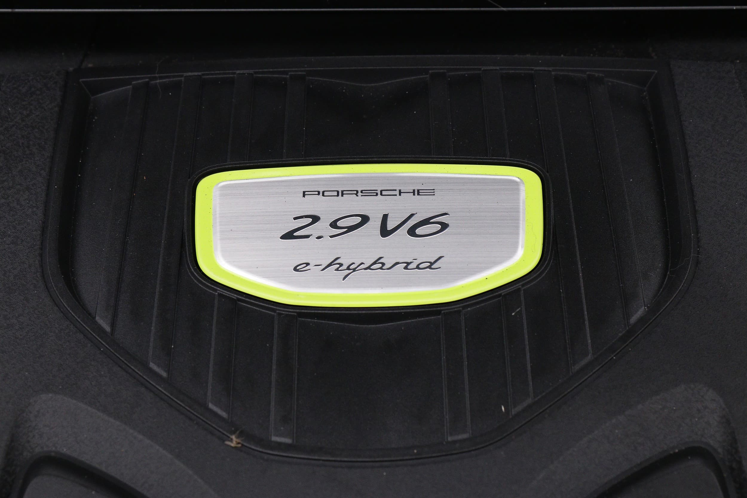 Porsche Panamera 4