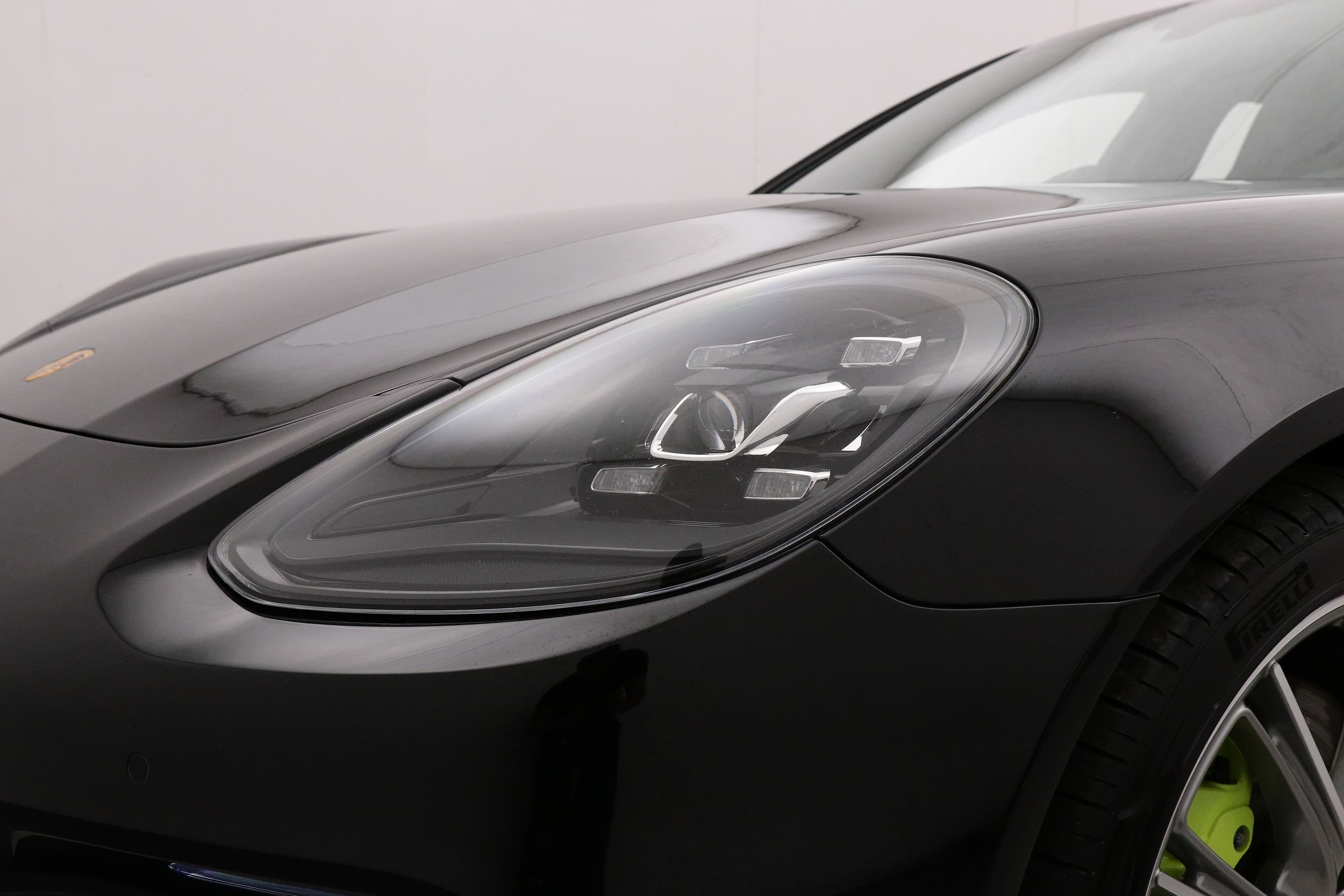 Porsche Panamera 4