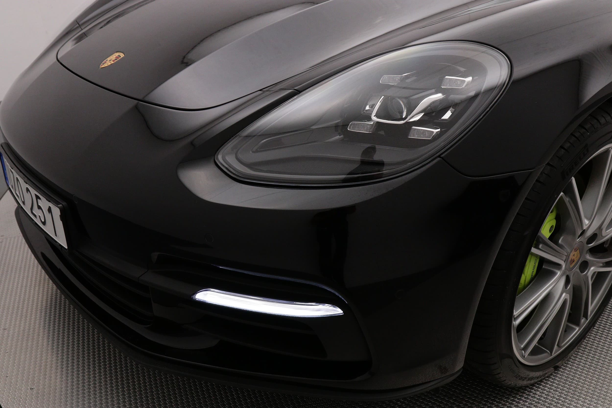 Porsche Panamera 4