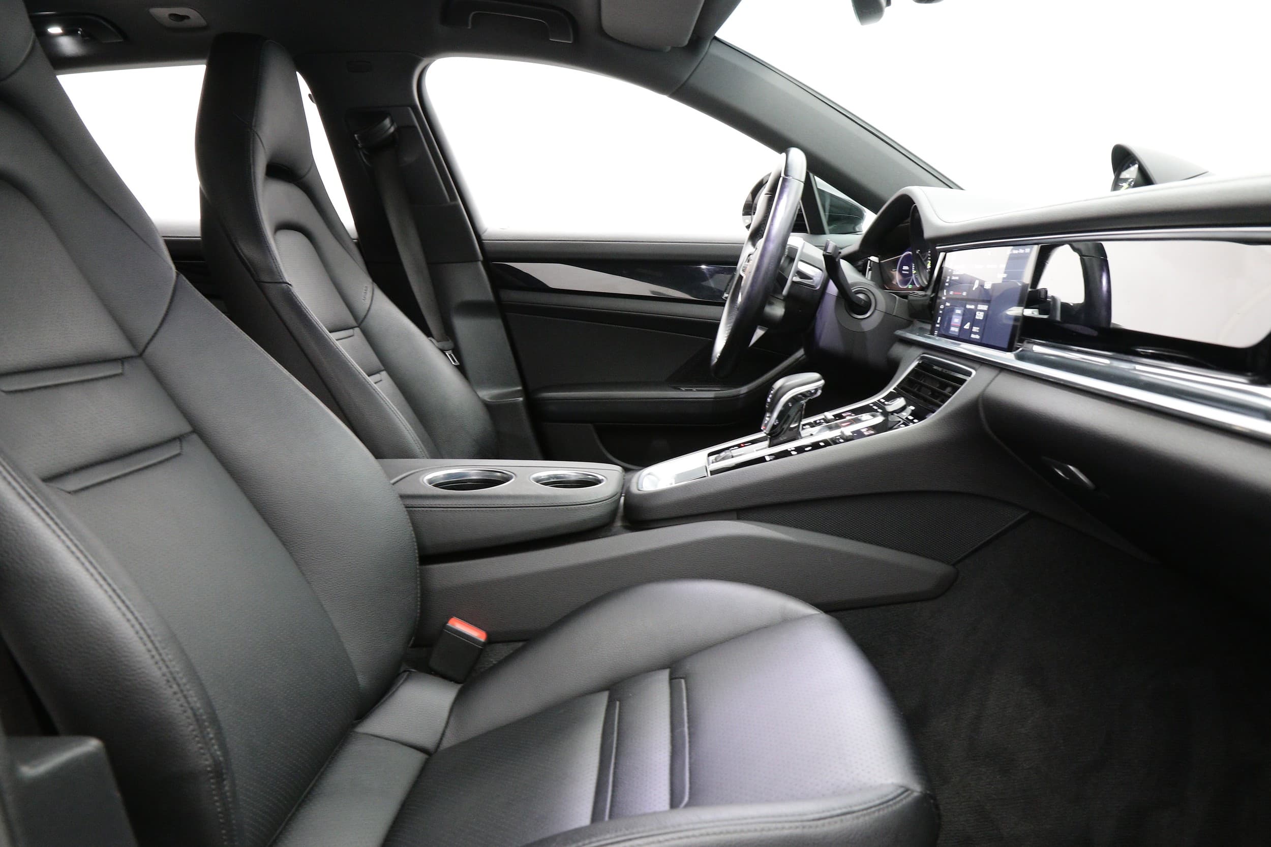 Porsche Panamera 4