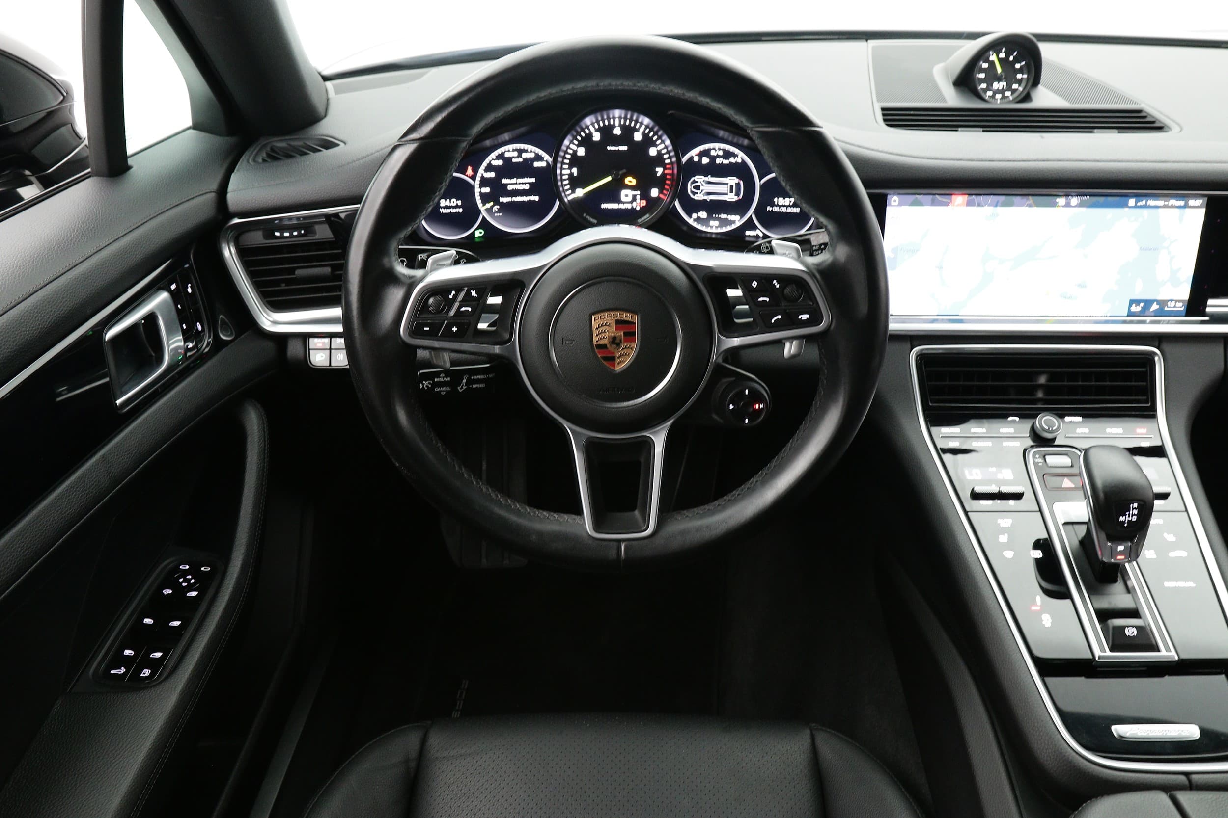 Porsche Panamera 4