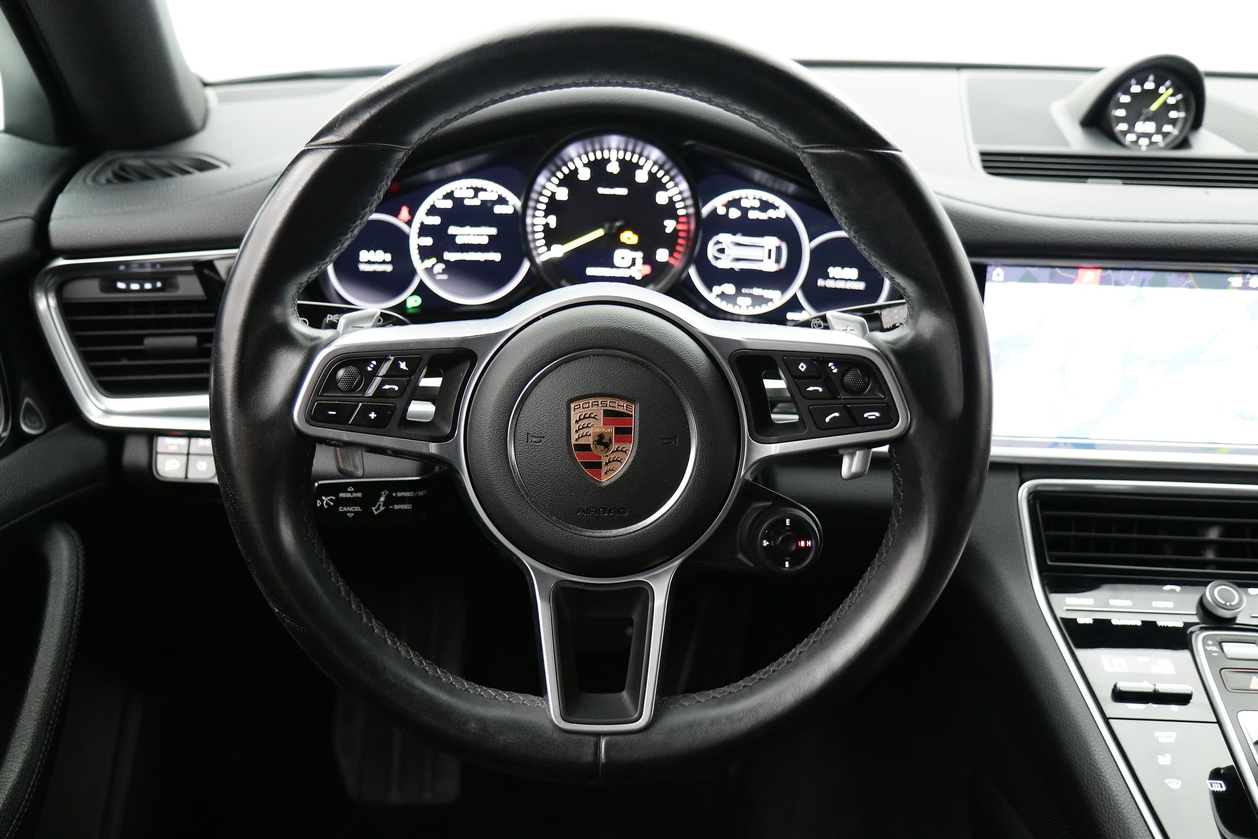 Porsche Panamera 4