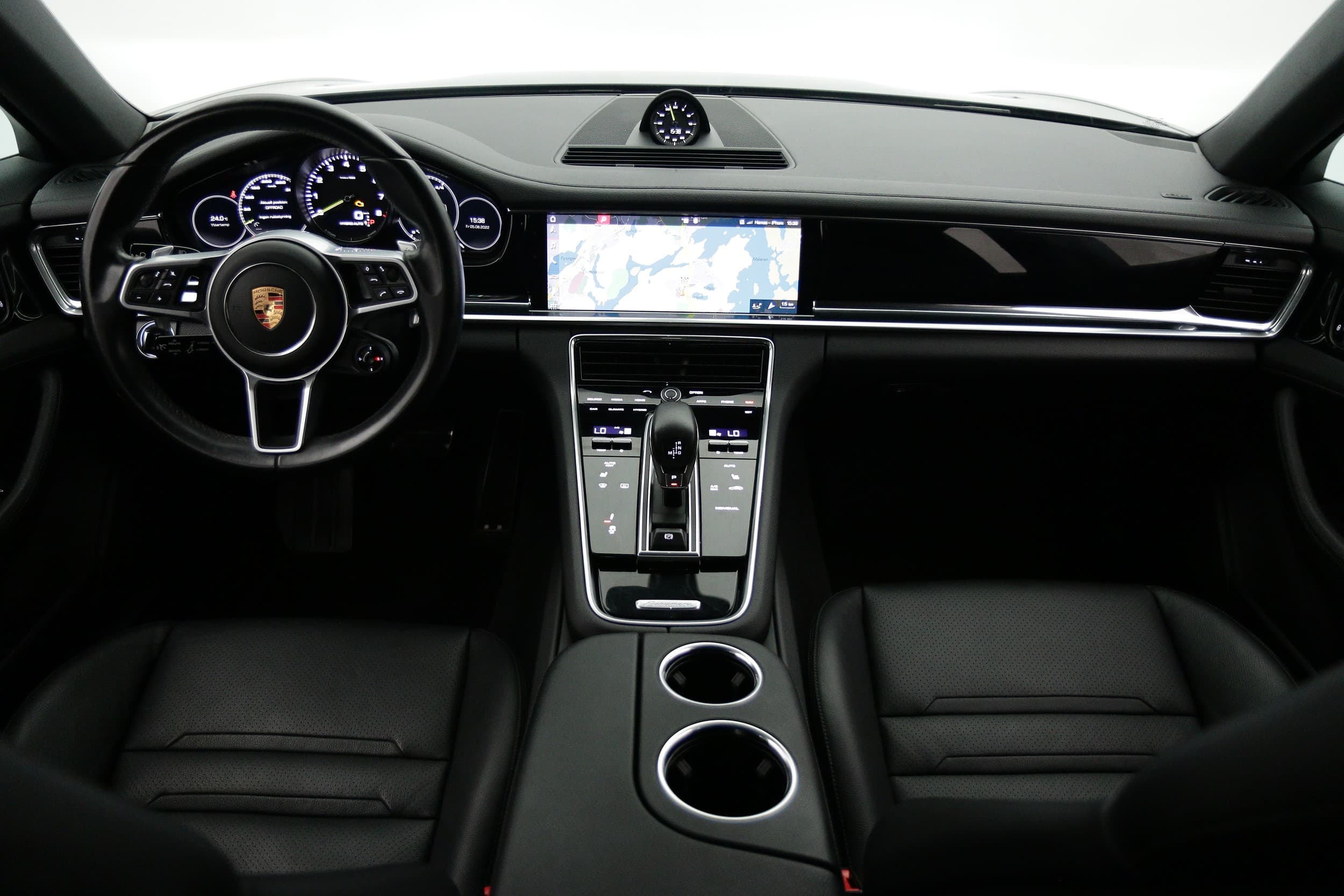 Porsche Panamera 4
