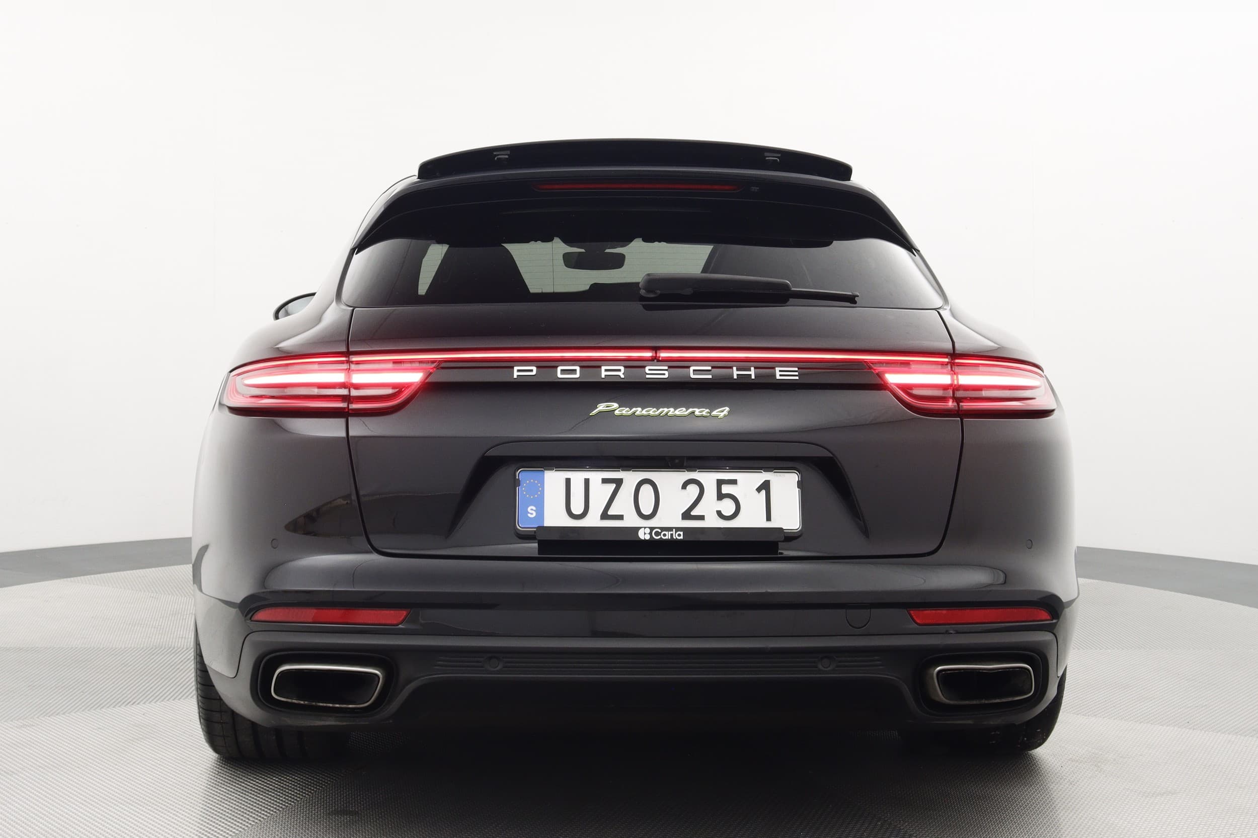 Porsche Panamera 4