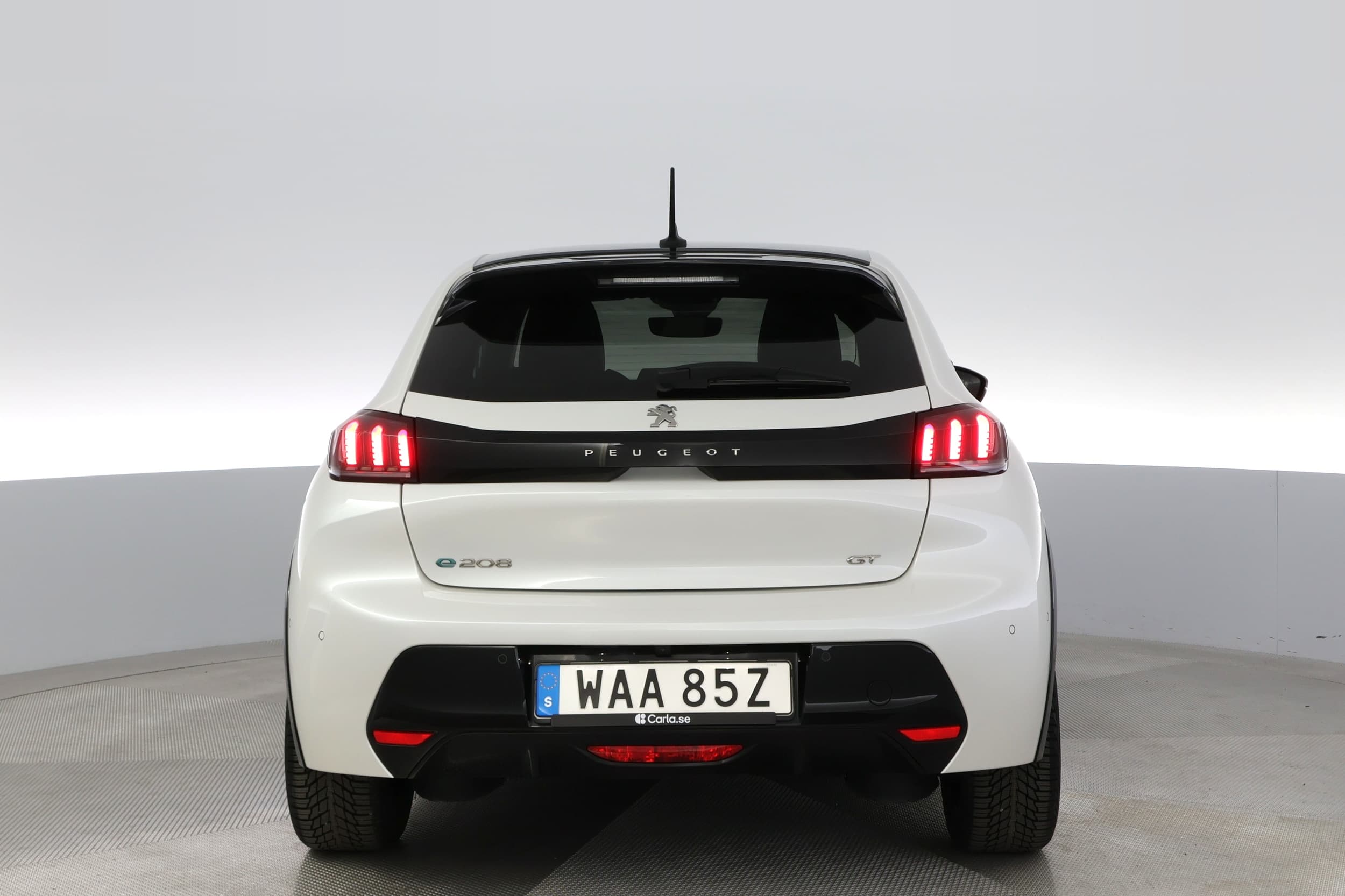 Peugeot e-208