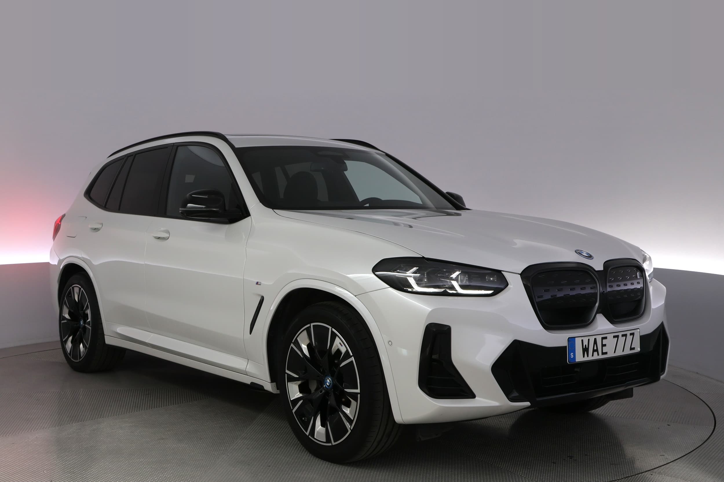 BMW iX3