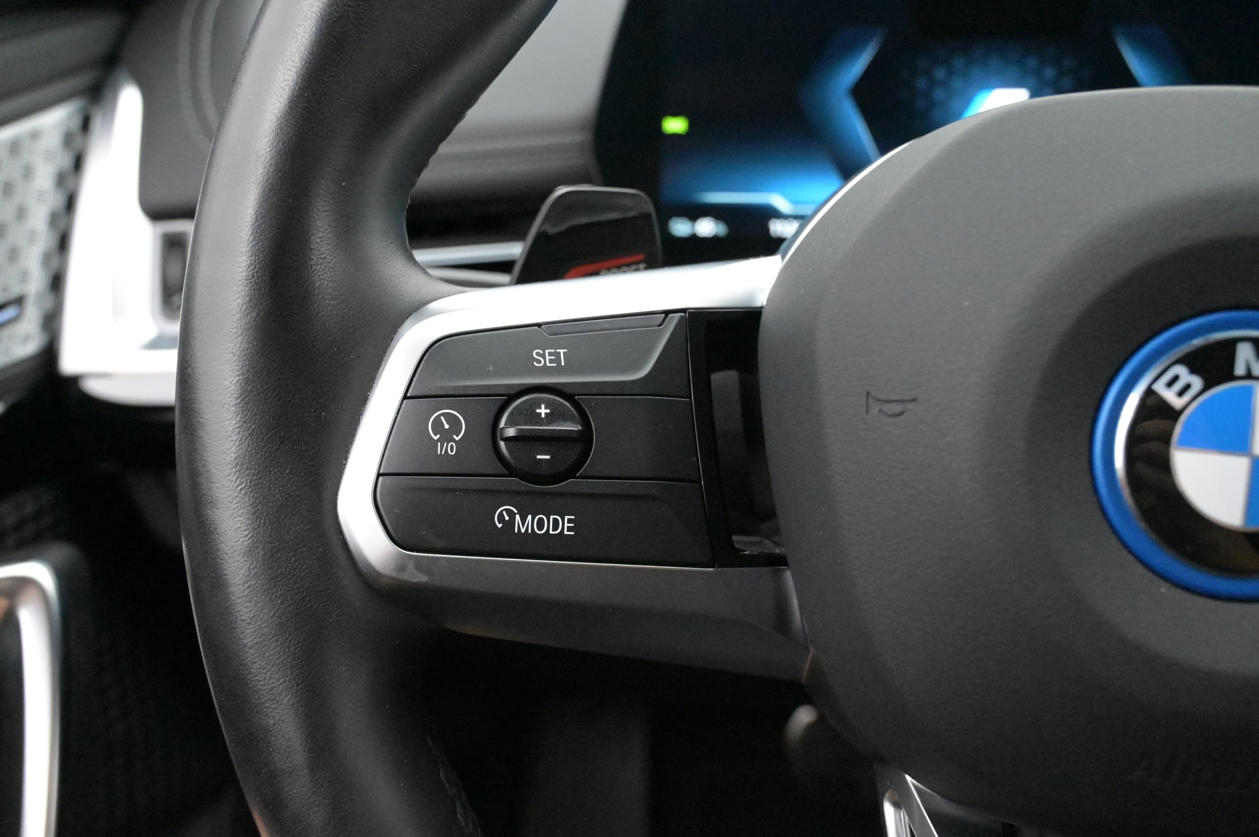 Driving Assistant Plus ( adaptiv farthållare)