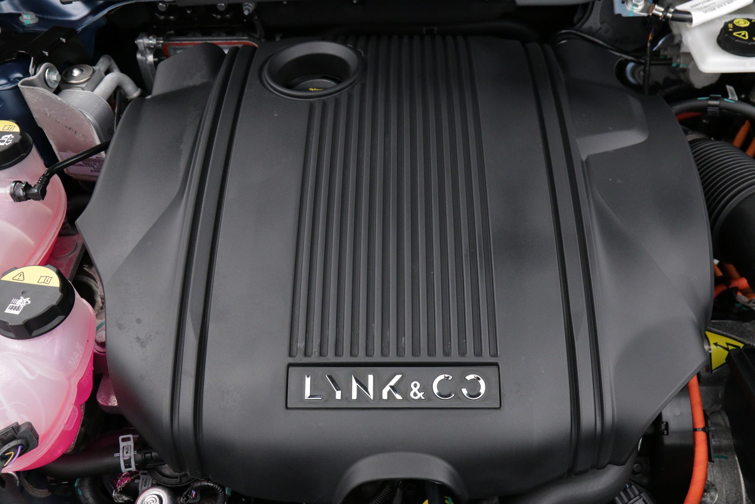 Lynk & Co 01