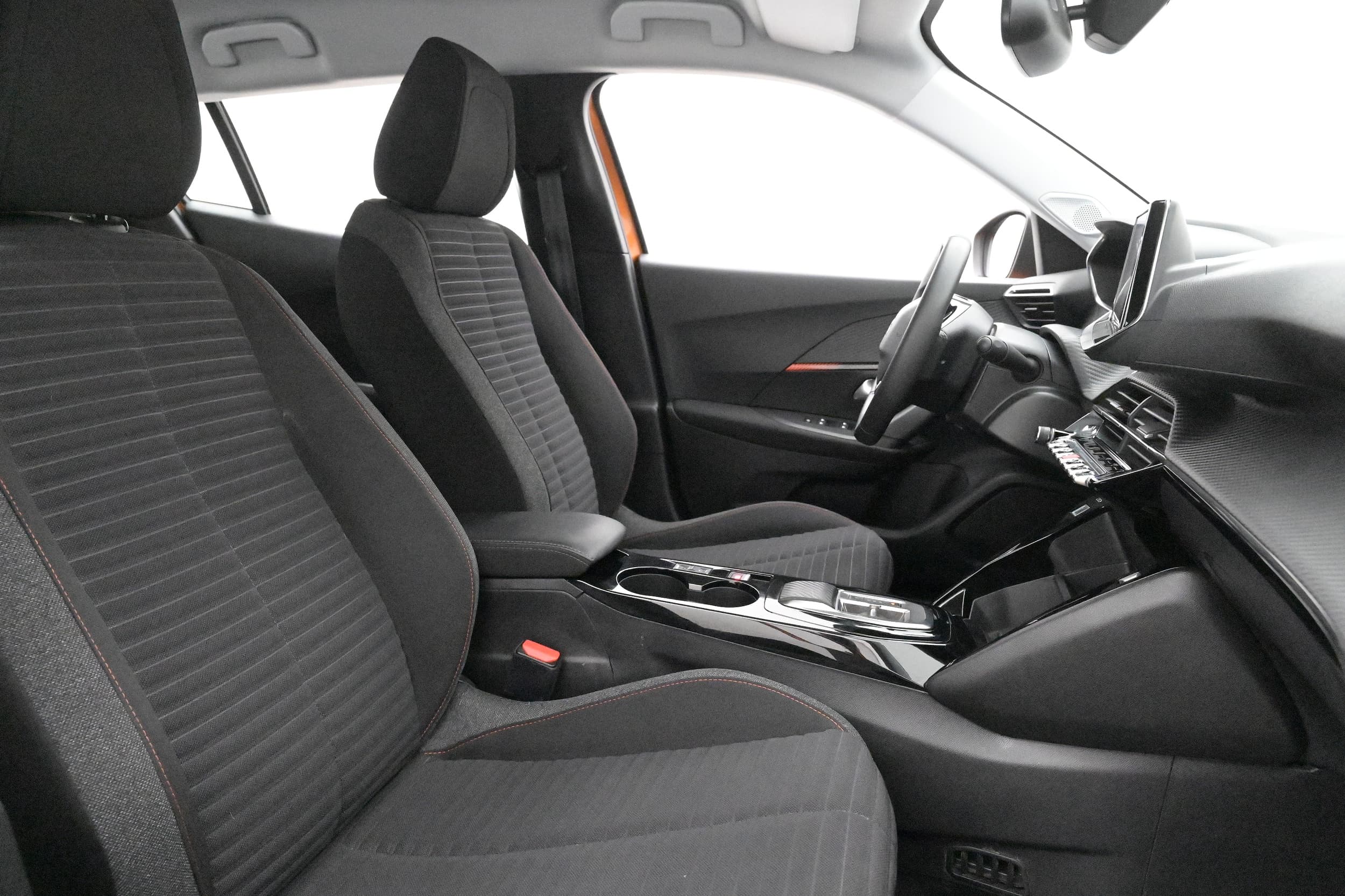 Peugeot e-2008