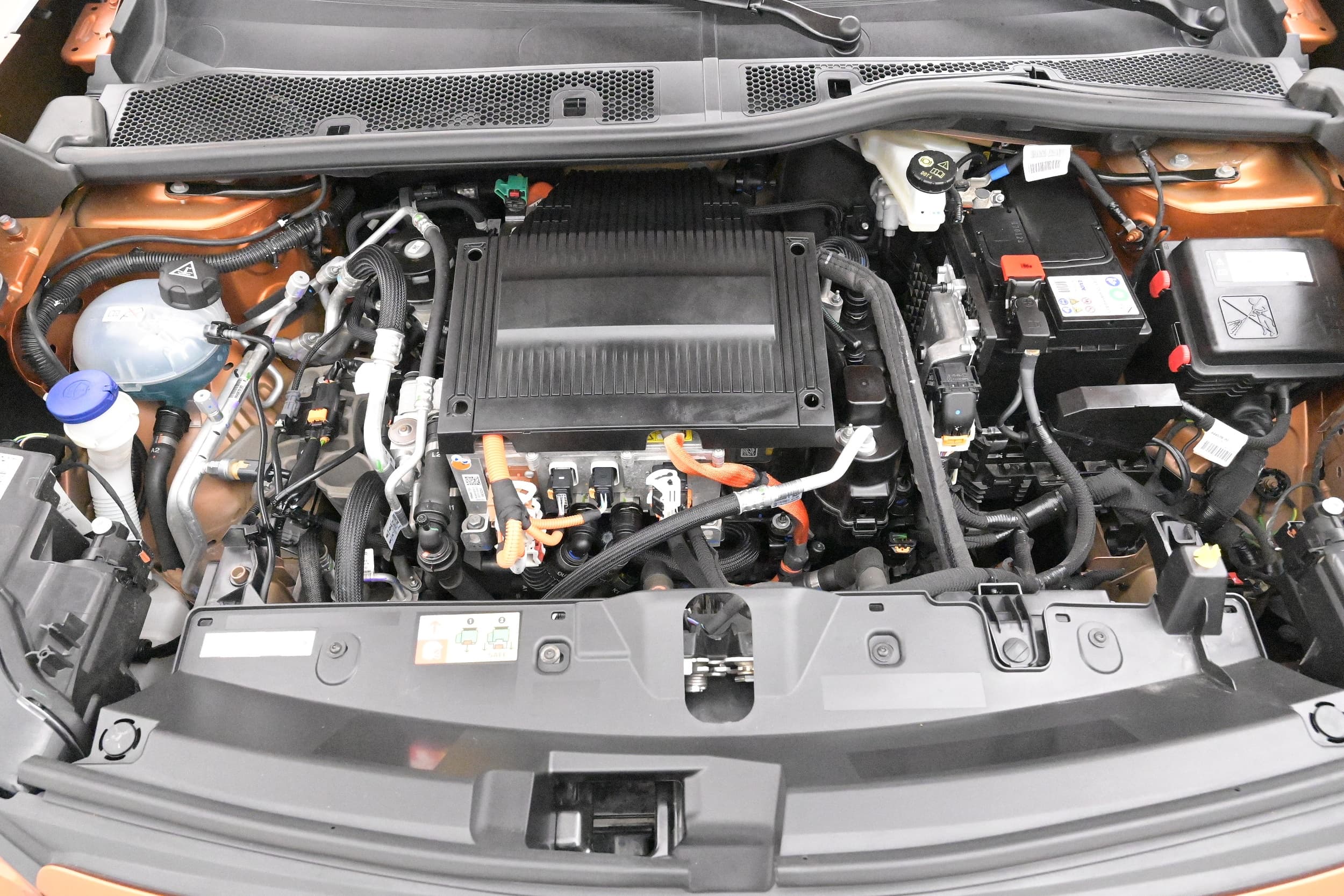 Peugeot e-2008