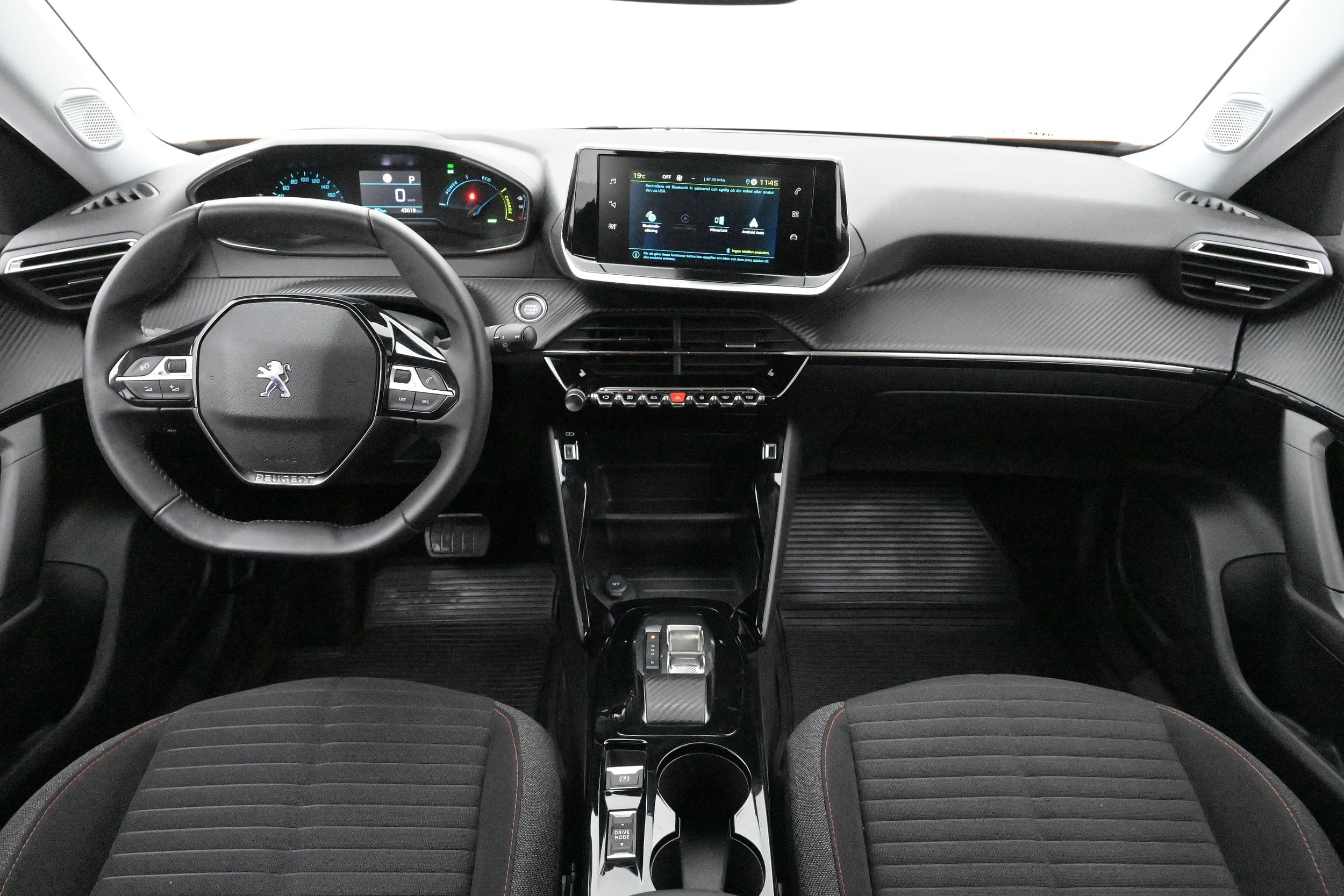 Peugeot e-2008