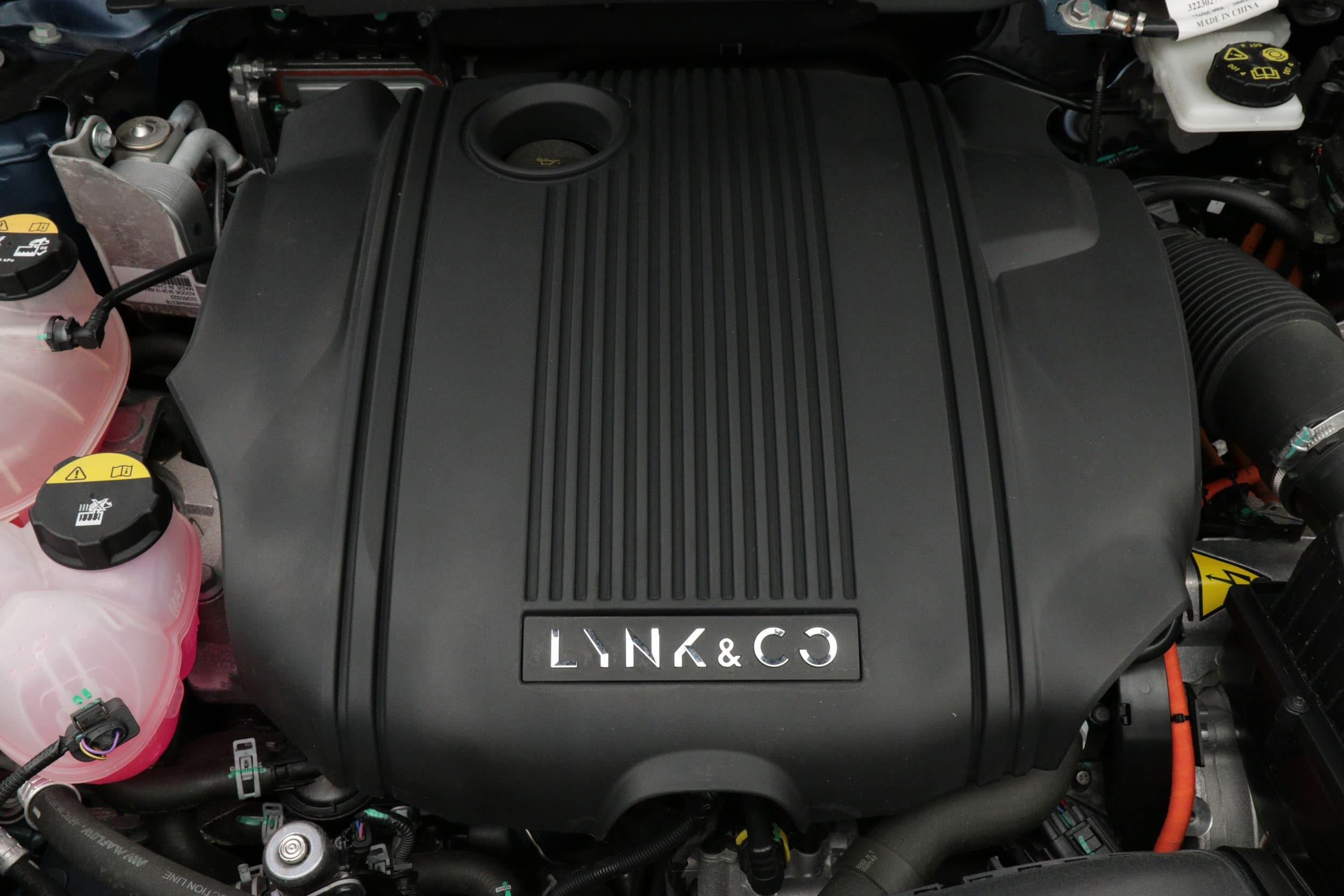 Lynk & Co 01