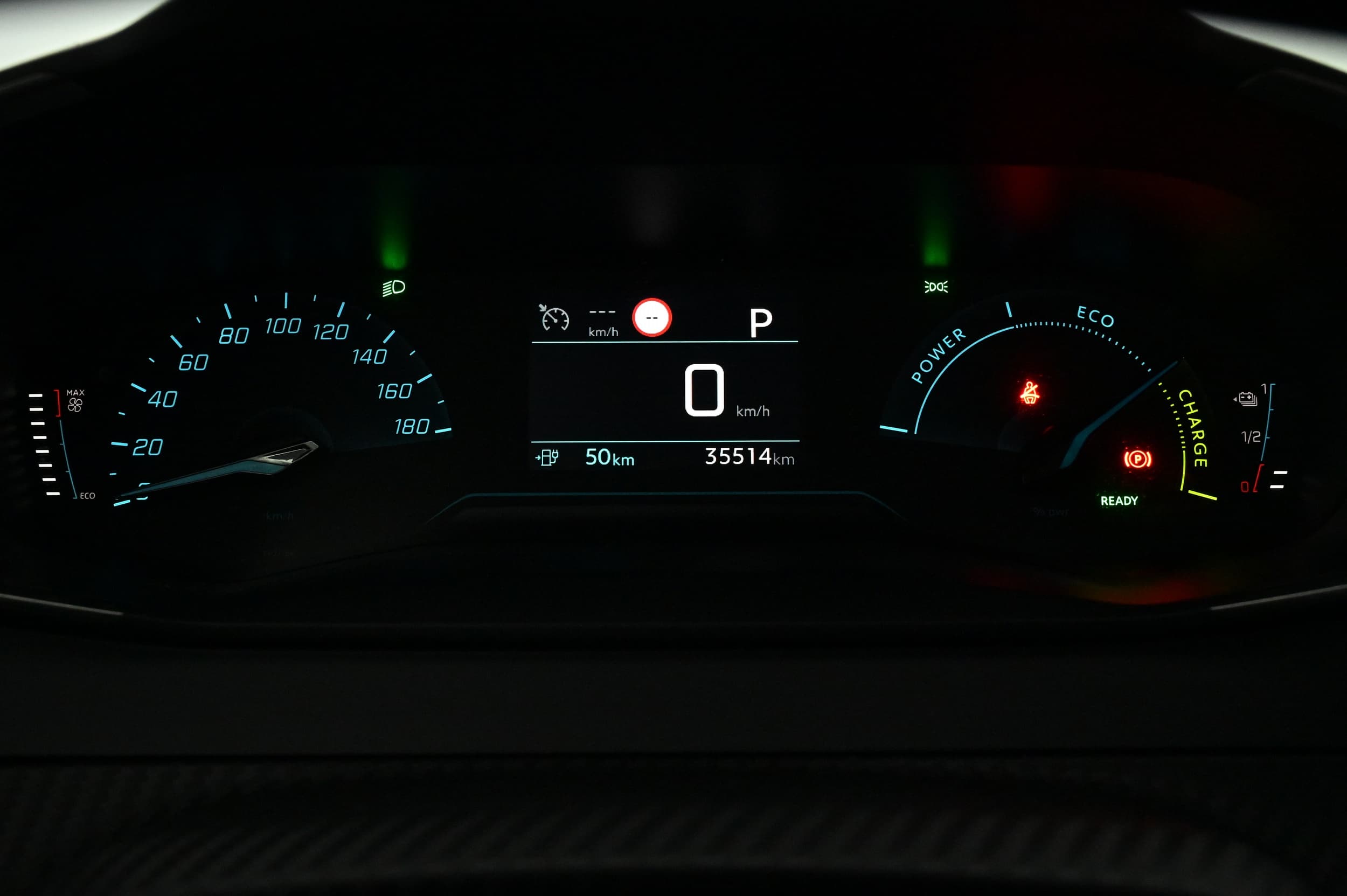 Peugeot e-208