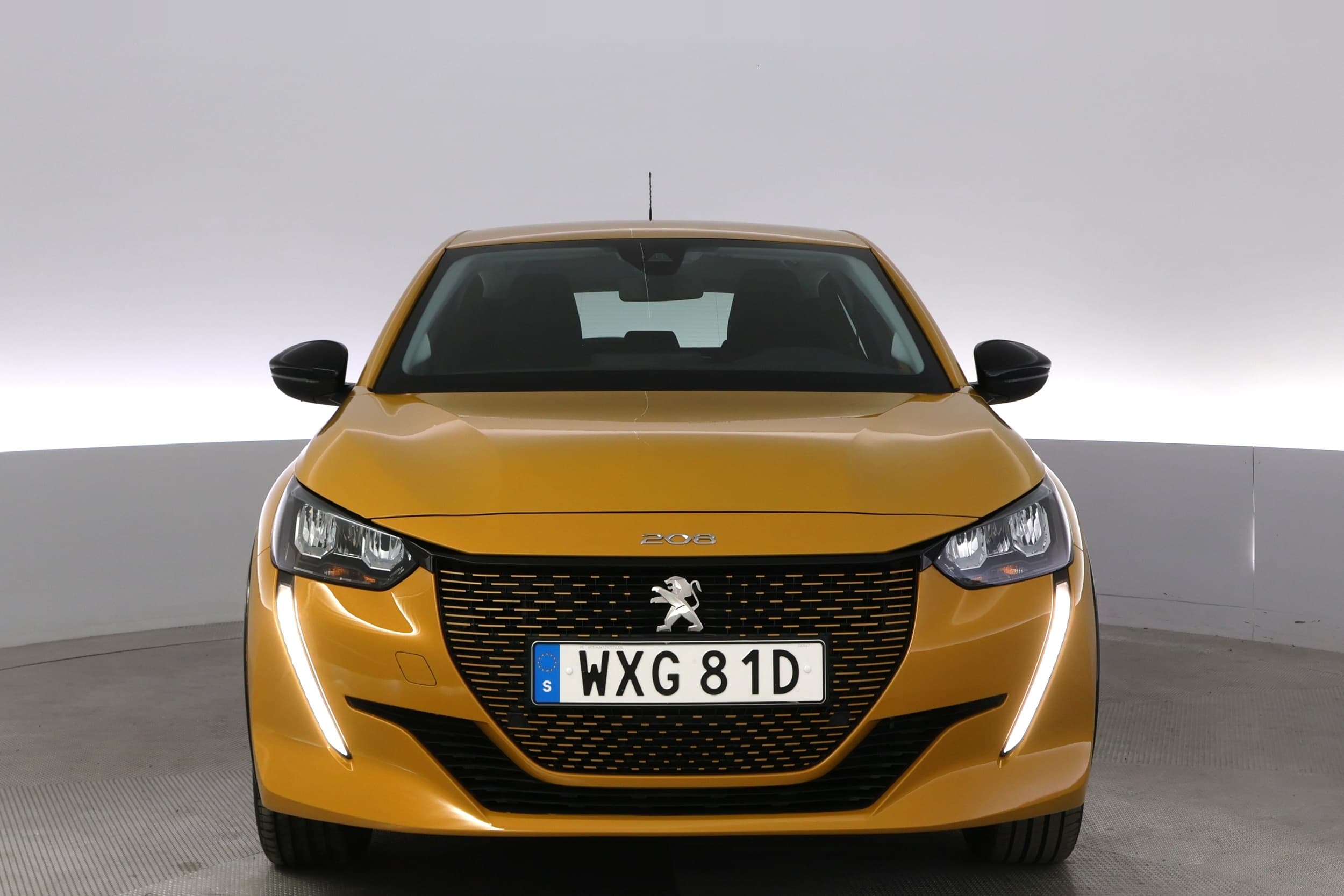 Peugeot e-208