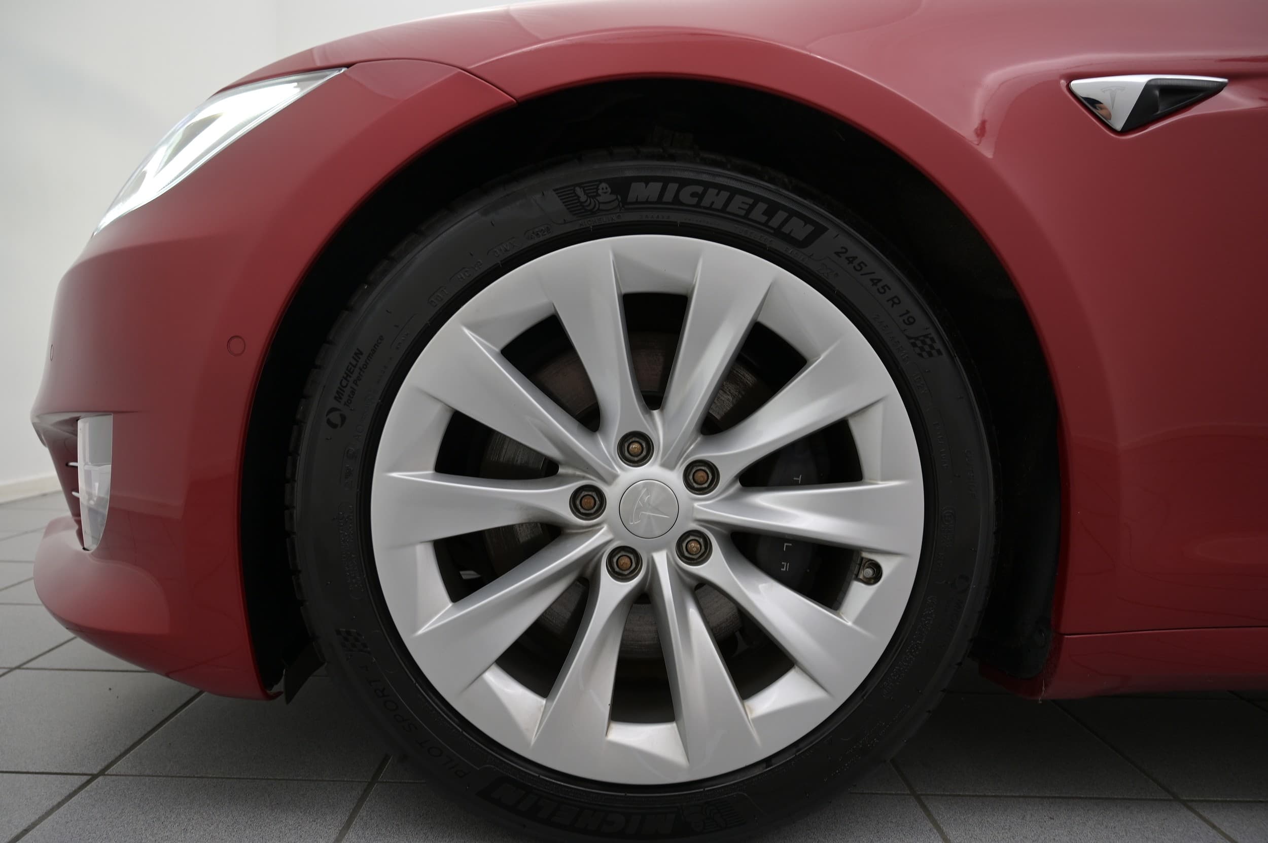 Tesla Model S