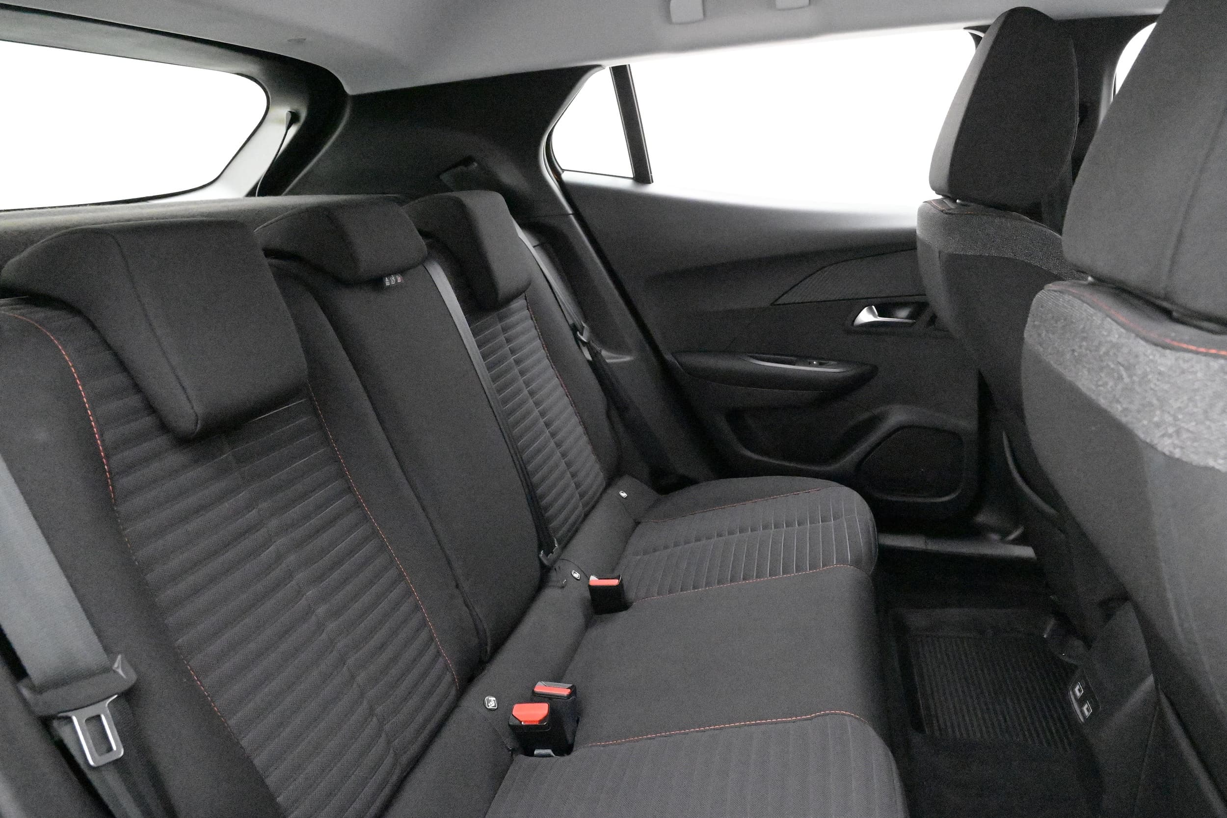Peugeot e-2008