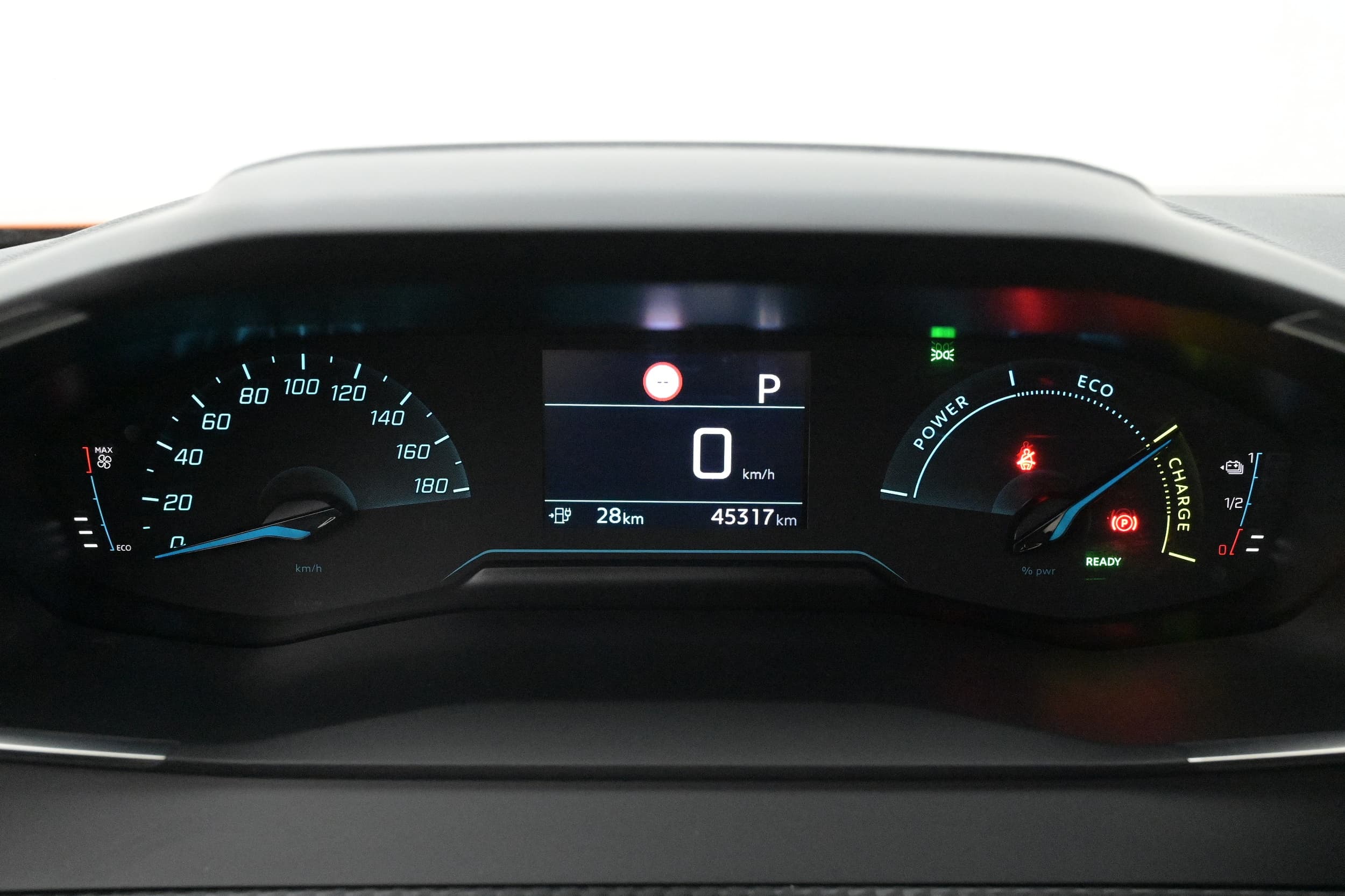 Peugeot e-2008