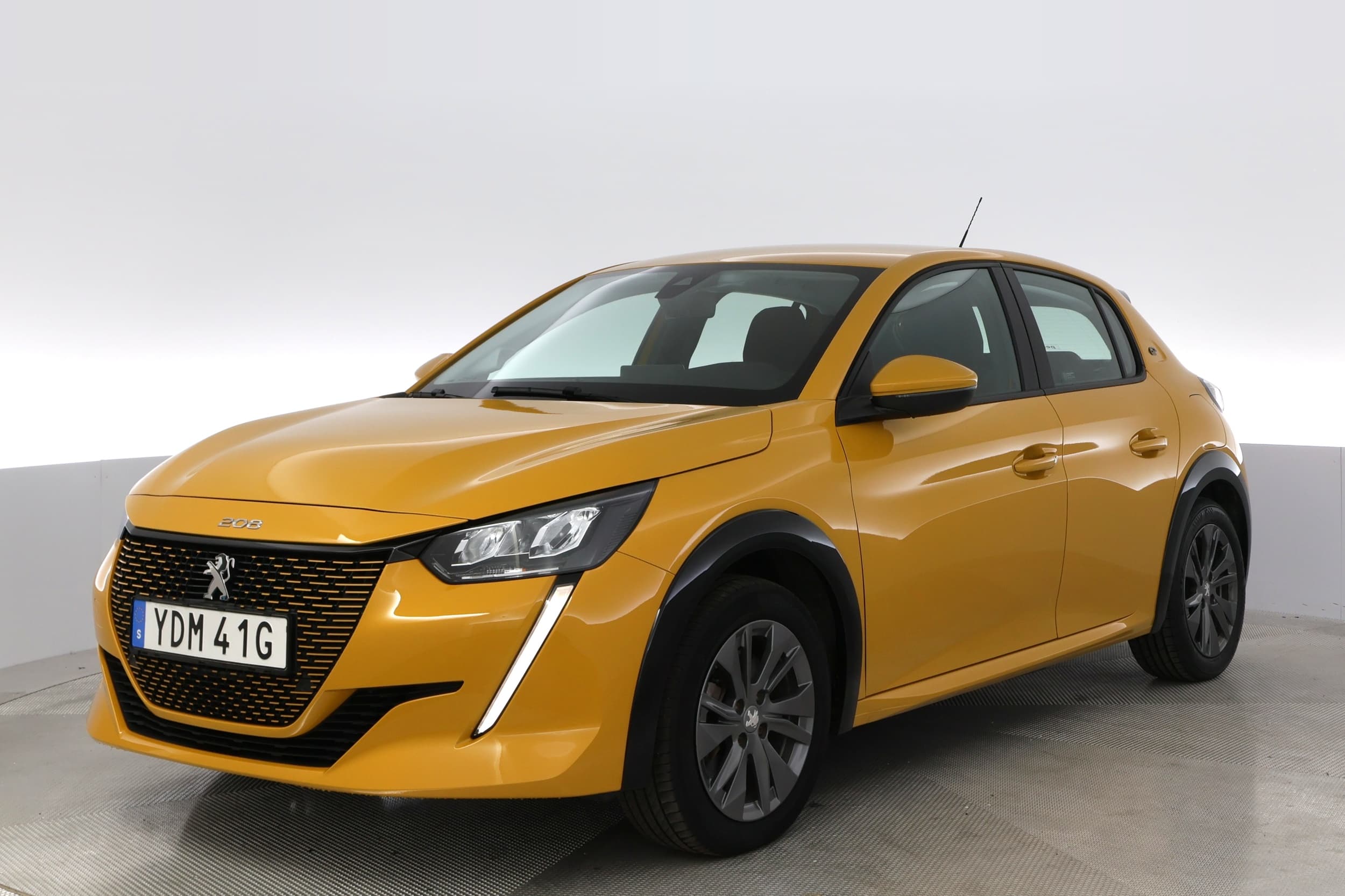 Peugeot e-208