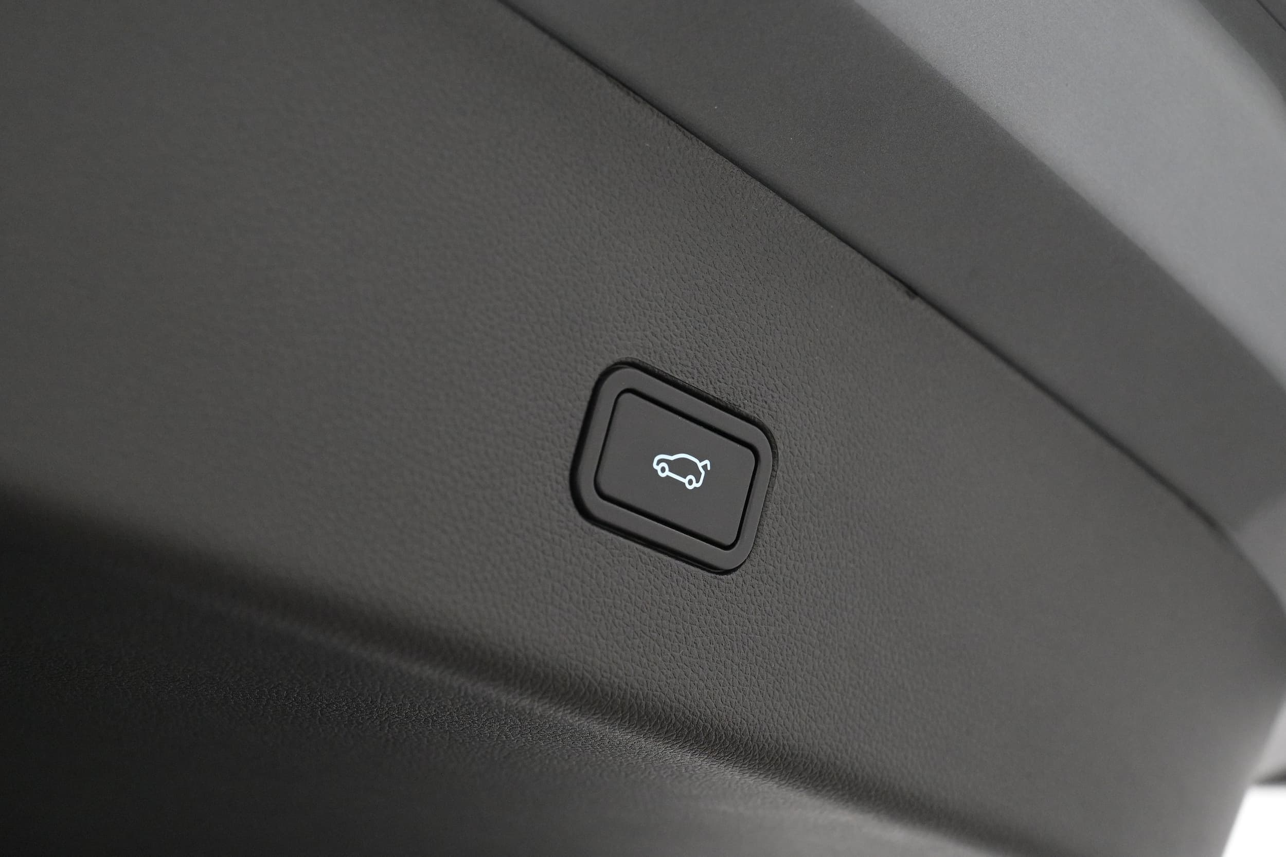 Xpeng G9