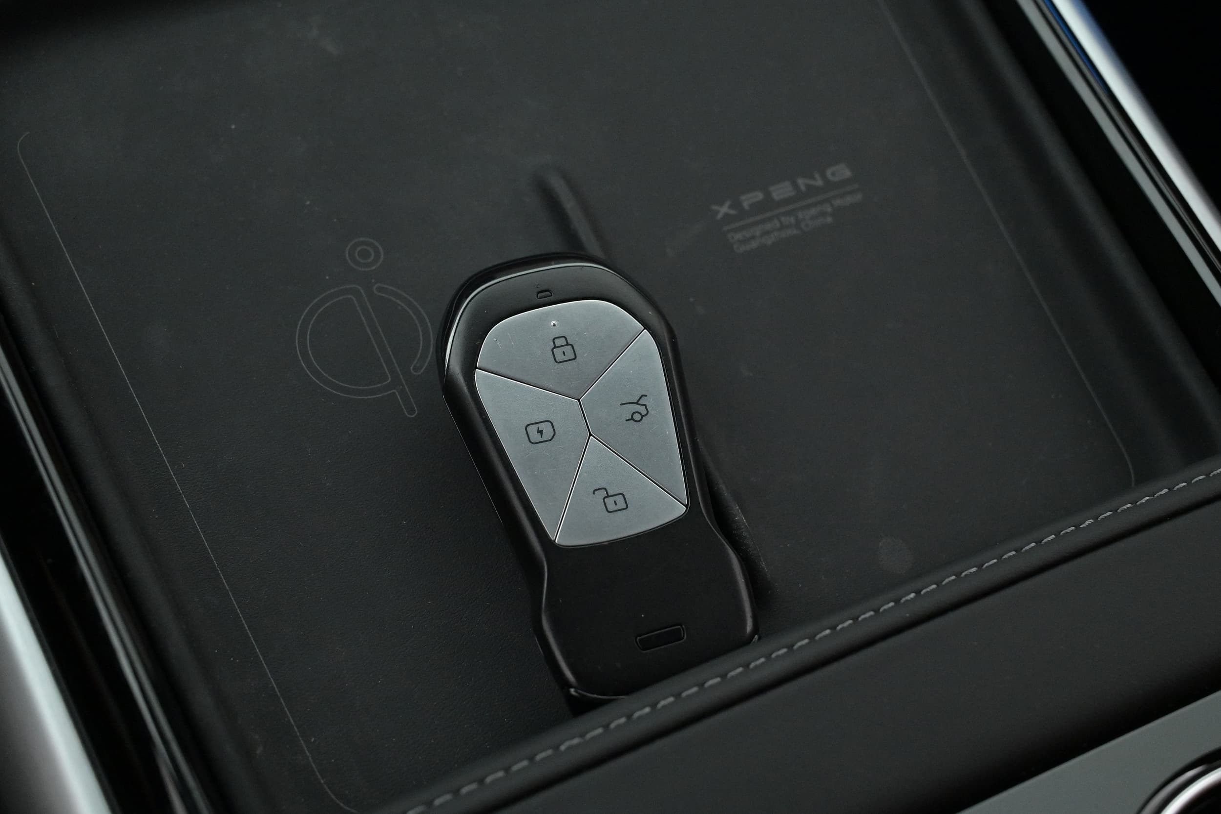 Xpeng G9