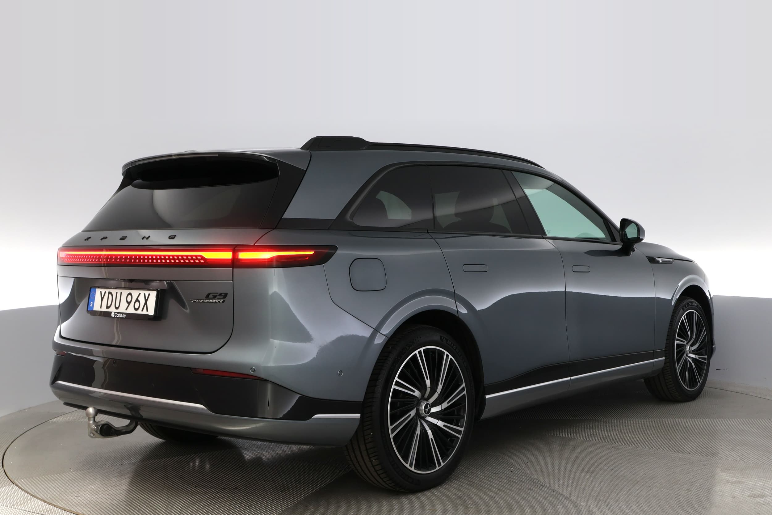 Xpeng G9