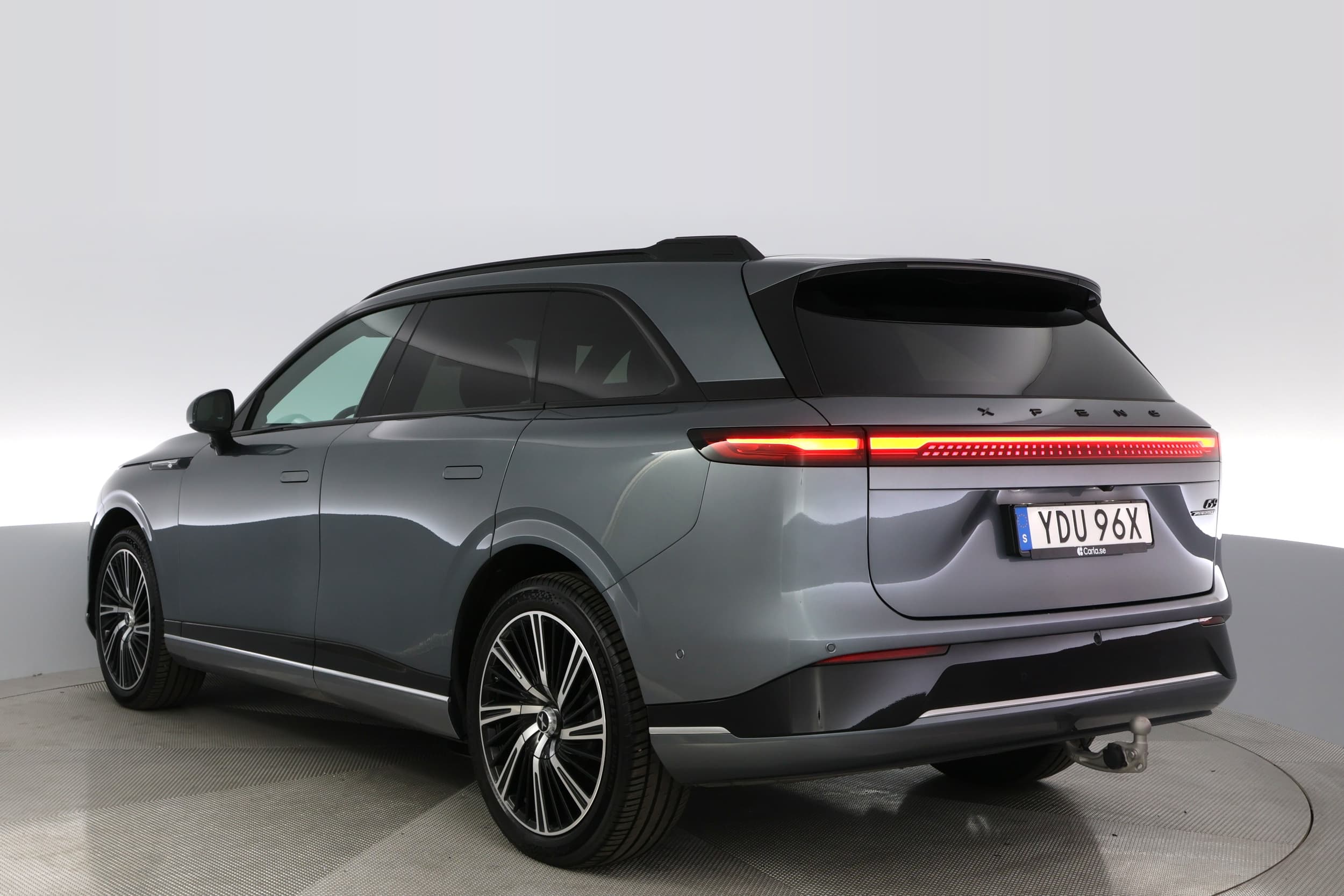 Xpeng G9