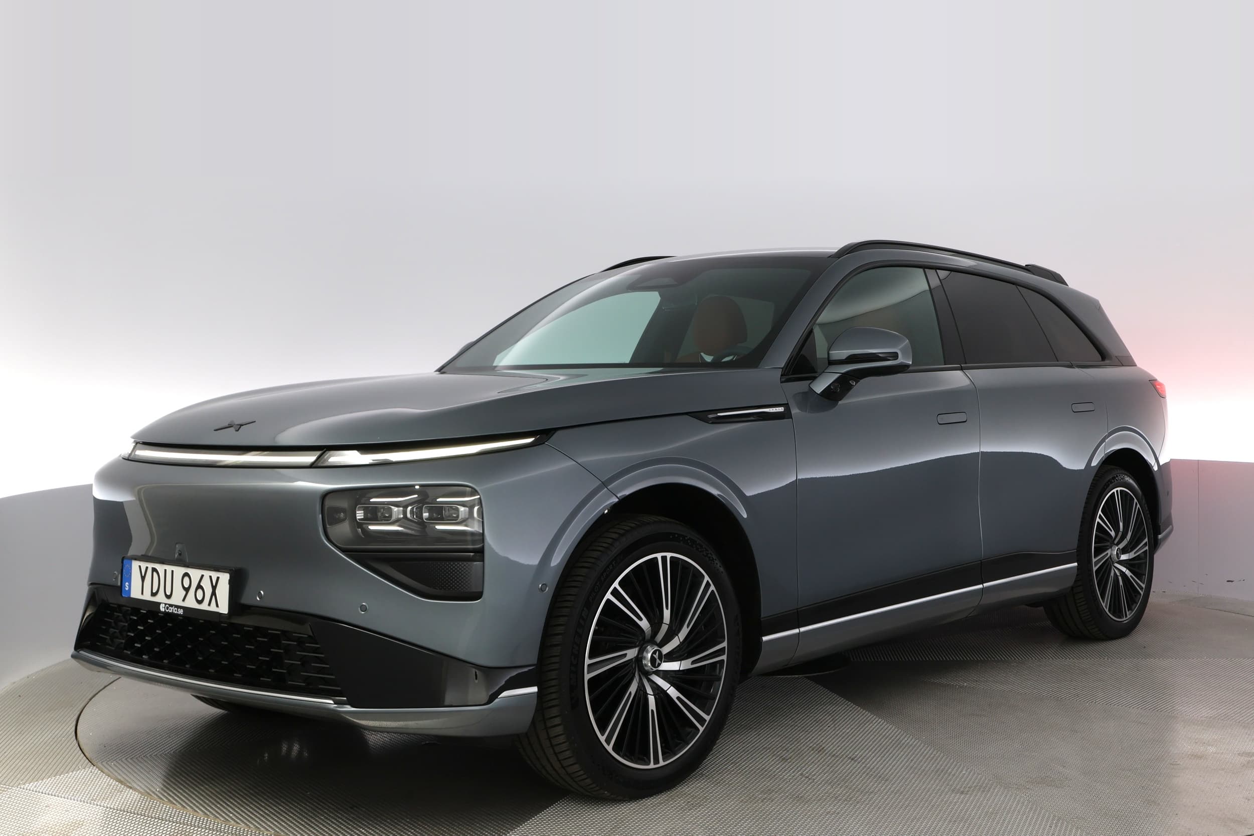 Xpeng G9